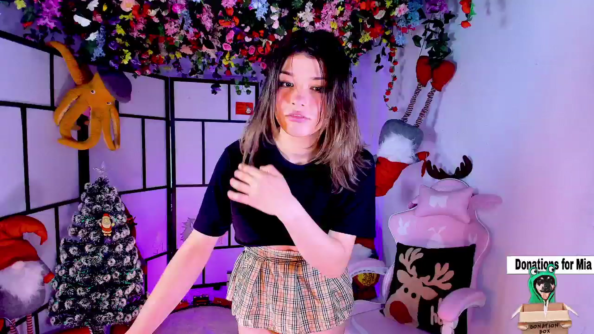 Gallery image thumbnail from Agostinha_Red's myfreecams stream on, 12/29/2024, 14:59 image 4 of 20