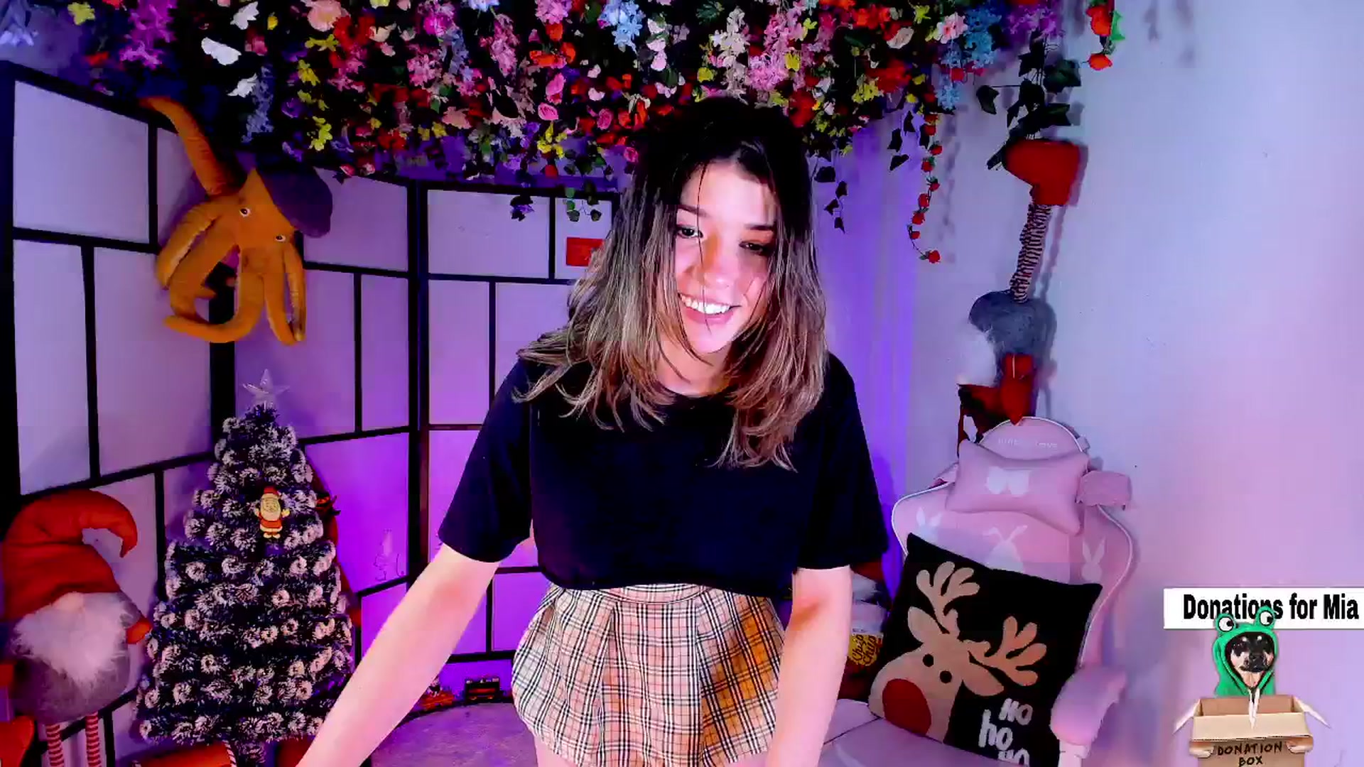 Gallery image thumbnail from Agostinha_Red's myfreecams stream on, 12/29/2024, 16:43 image 11 of 20
