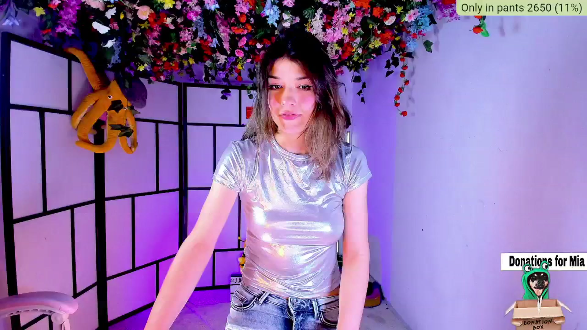 Gallery image thumbnail from Agostinha_Red's myfreecams stream on, 01/03/2025, 18:23 image 11 of 20