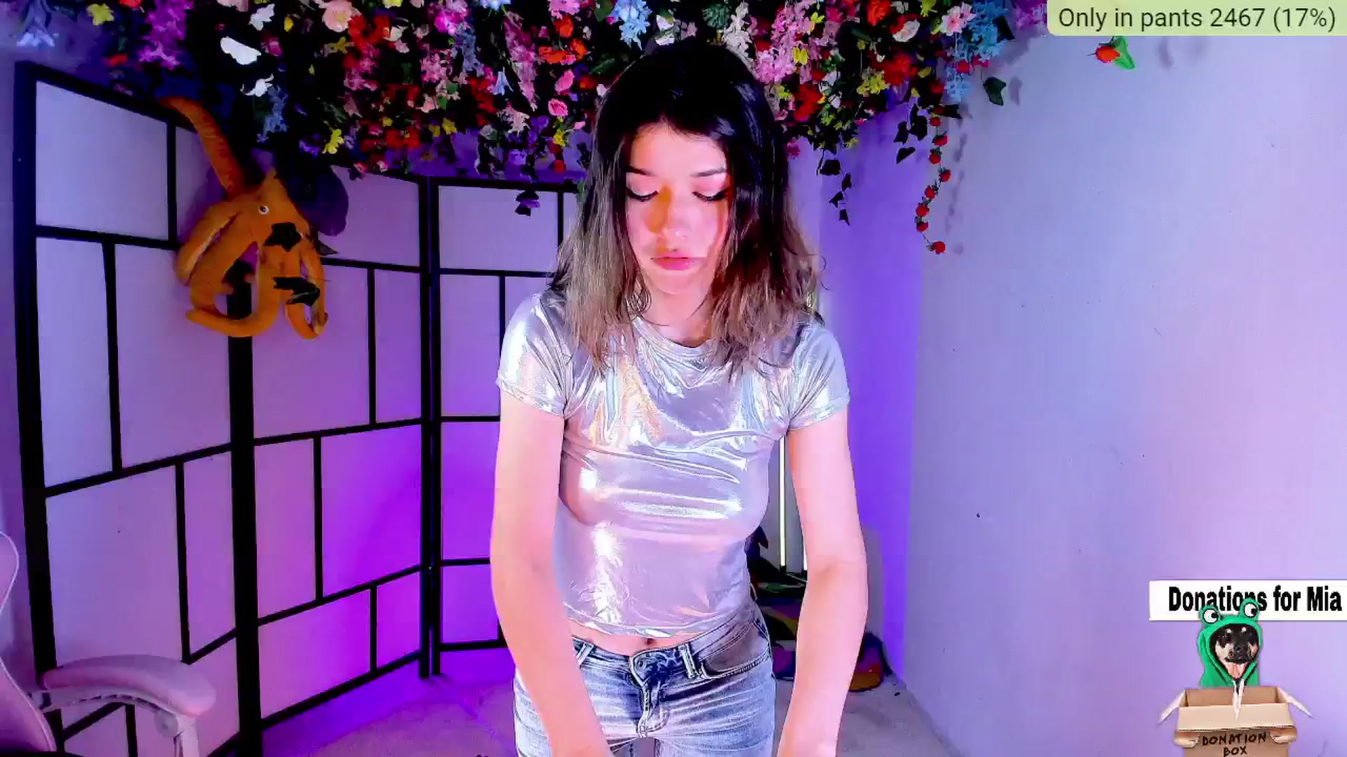 Gallery image thumbnail from Agostinha_Red's myfreecams stream on, 01/03/2025, 18:23 image 19 of 20