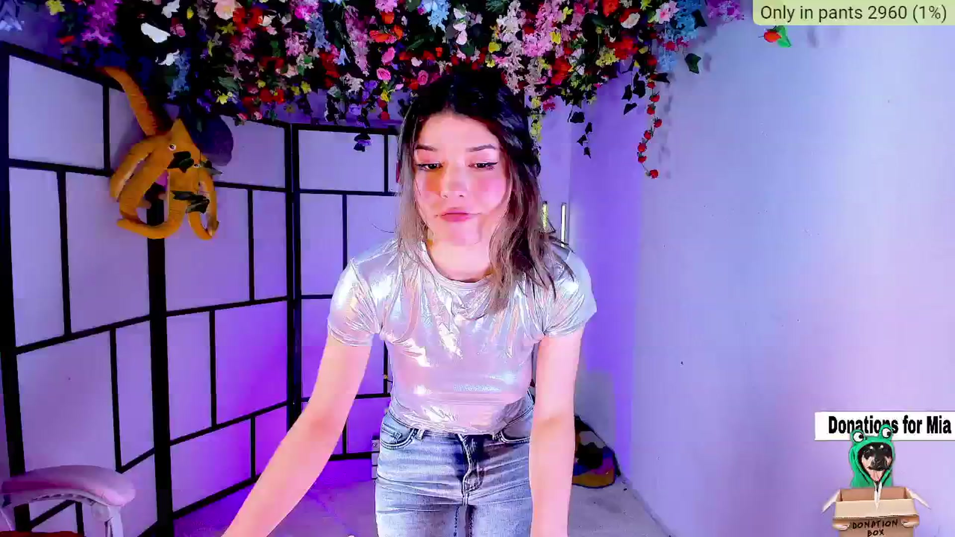Gallery image thumbnail from Agostinha_Red's myfreecams stream on, 01/03/2025, 18:23 image 4 of 20