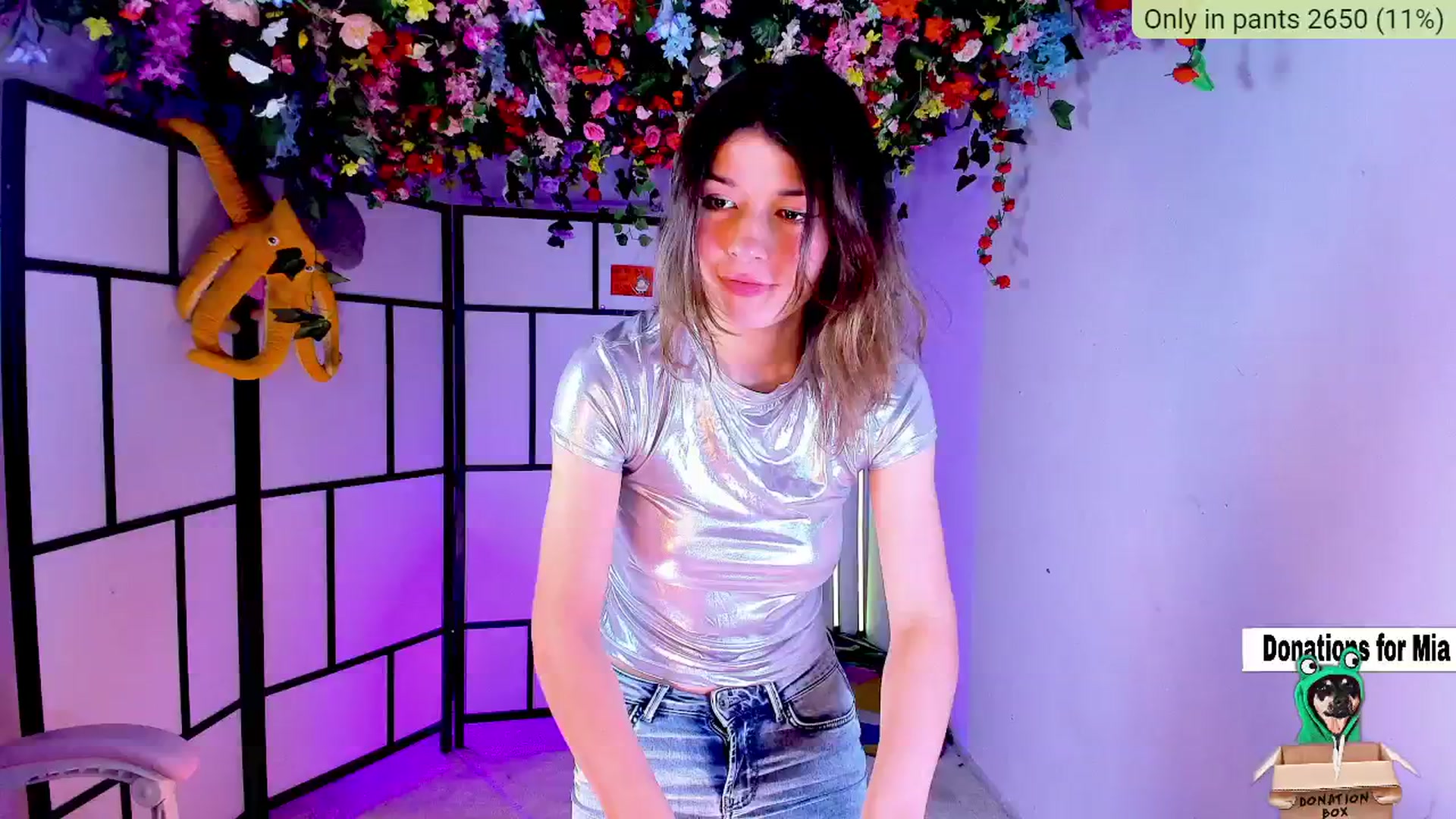 Gallery image thumbnail from Agostinha_Red's myfreecams stream on, 01/03/2025, 18:23 image 10 of 20