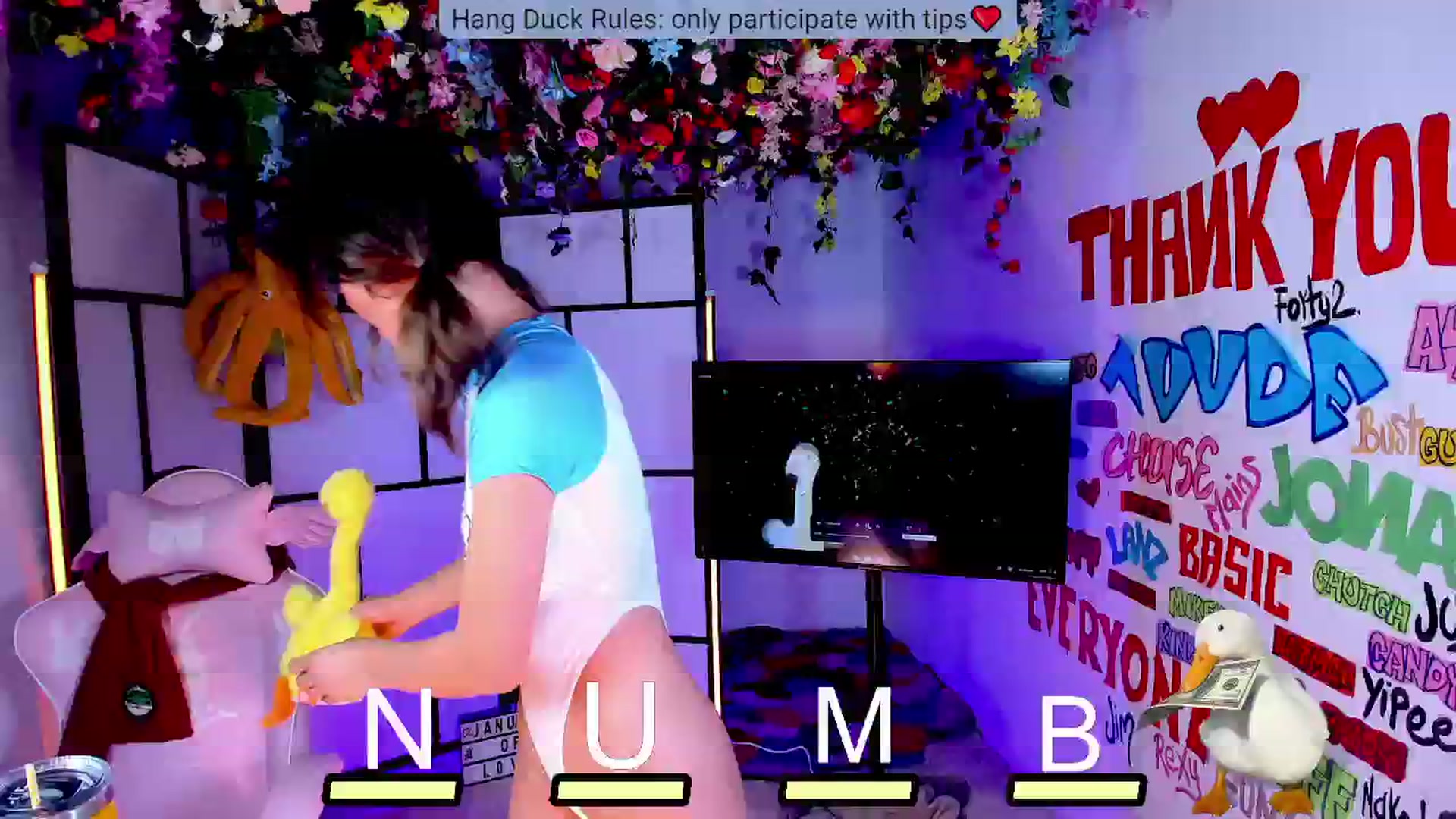 Gallery image thumbnail from Agostinha_Red's myfreecams stream on, 01/26/2025, 03:11 image 15 of 20