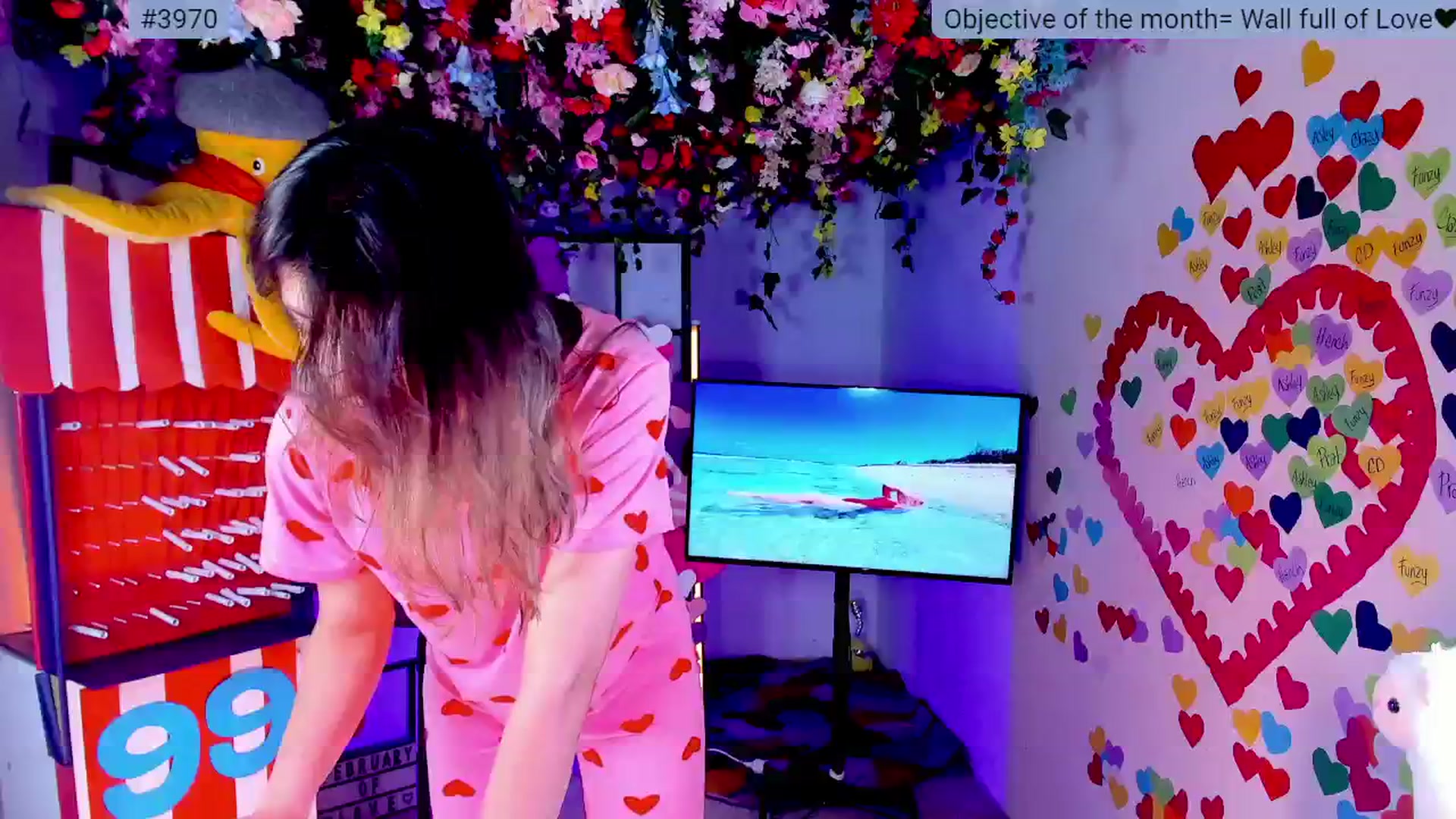 Gallery image thumbnail from Agostinha_Red's myfreecams stream on, 02/08/2025, 02:34 image 19 of 20