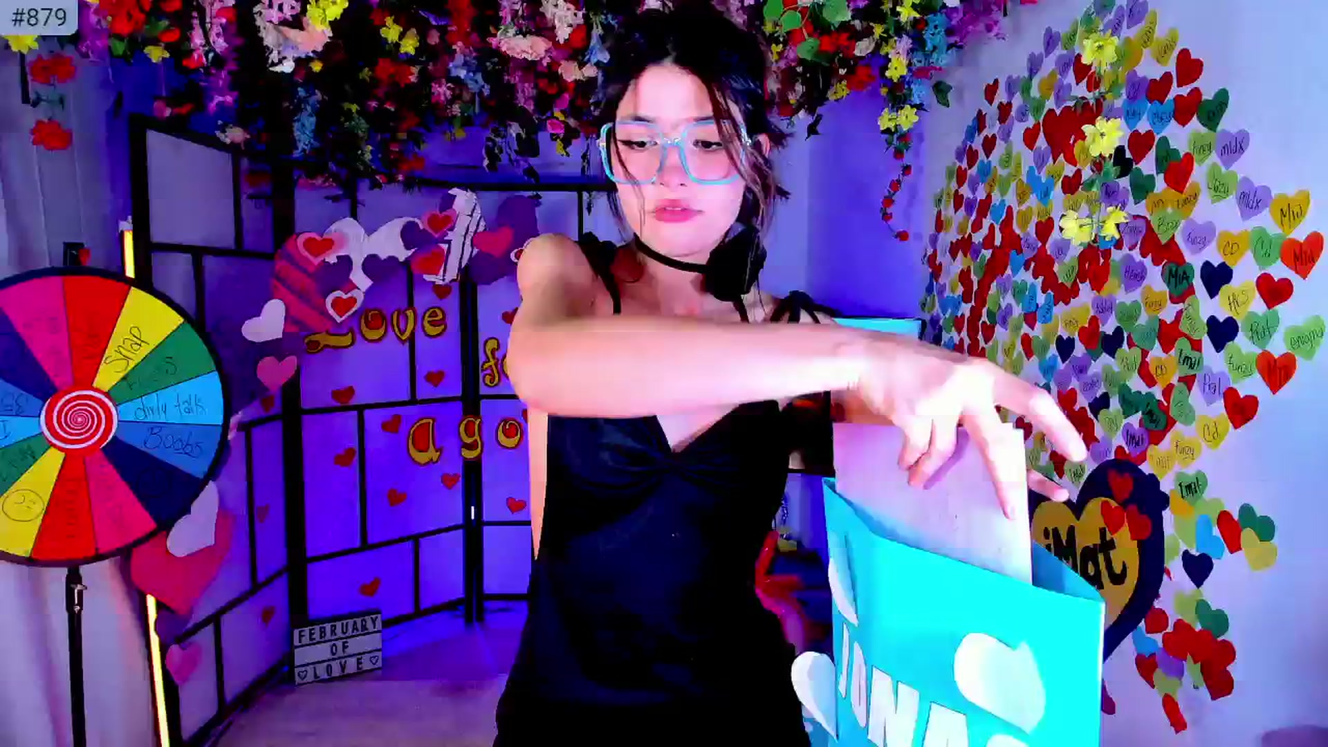 Gallery image thumbnail from Agostinha_Red's myfreecams stream on, 02/17/2025, 01:21 image 2 of 20