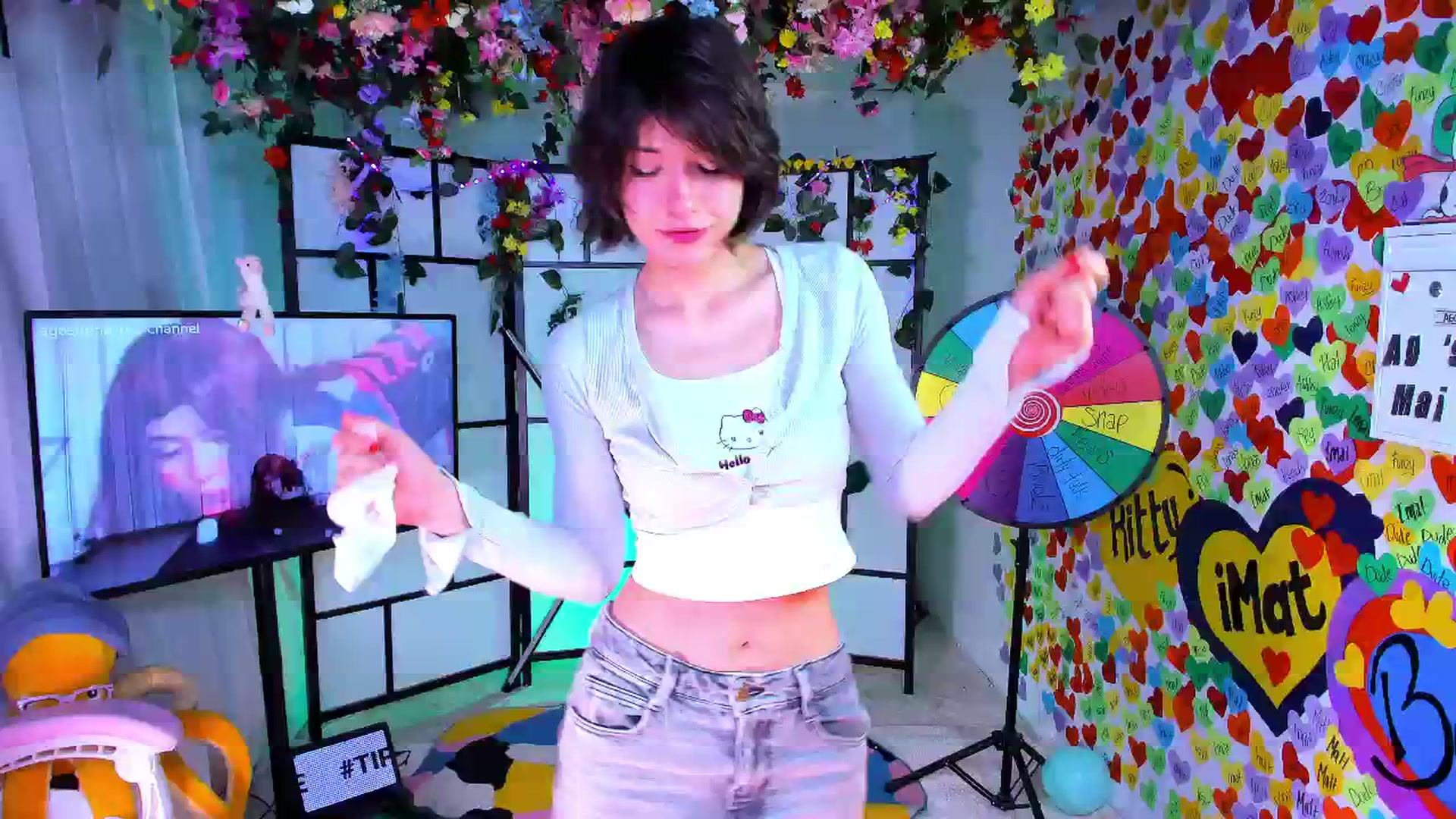 Gallery image thumbnail from Agostinha_Red's myfreecams stream on, 03/20/2025, 07:03 image 18 of 20
