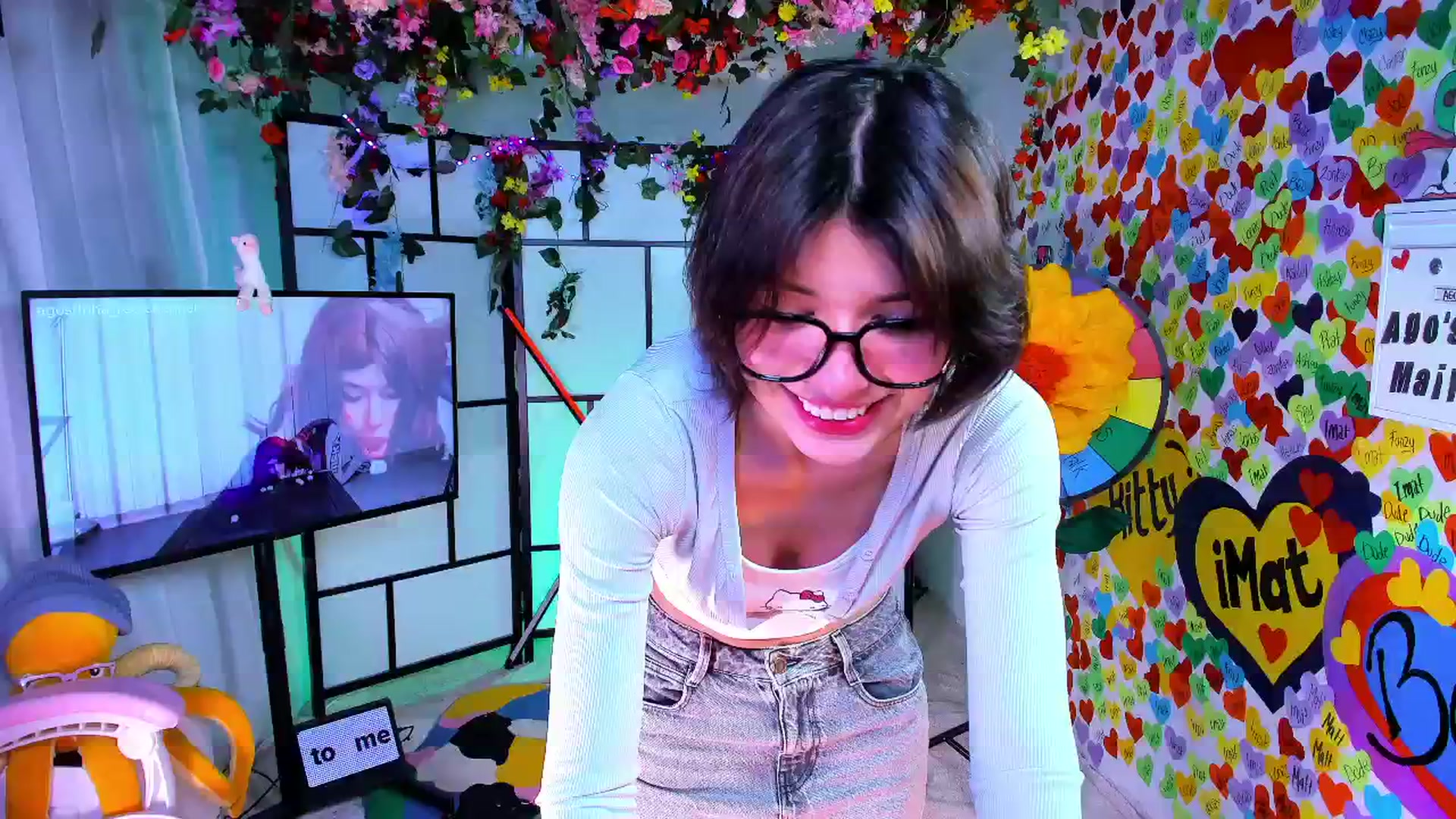 Gallery image thumbnail from Agostinha_Red's myfreecams stream on, 03/20/2025, 07:03 image 12 of 20