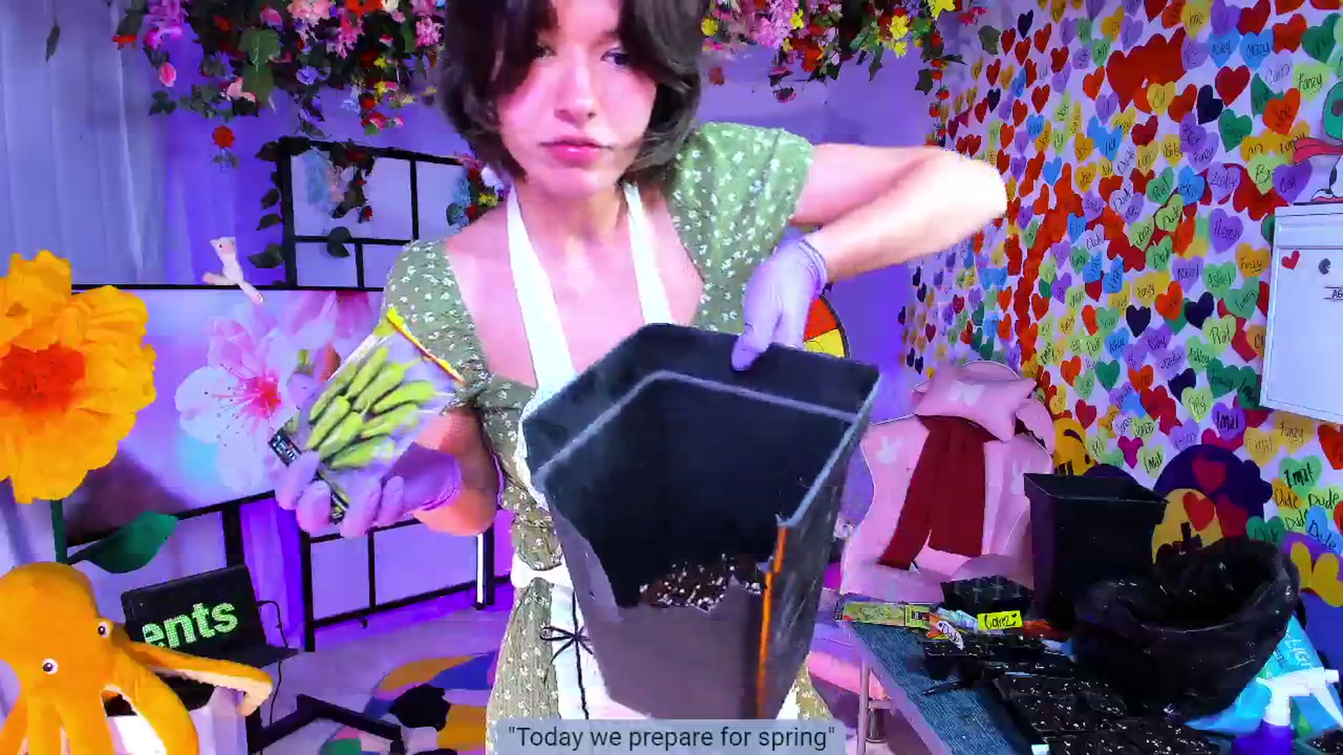 Gallery image thumbnail from Agostinha_Red's myfreecams stream on, 03/26/2025, 16:20 image 18 of 20