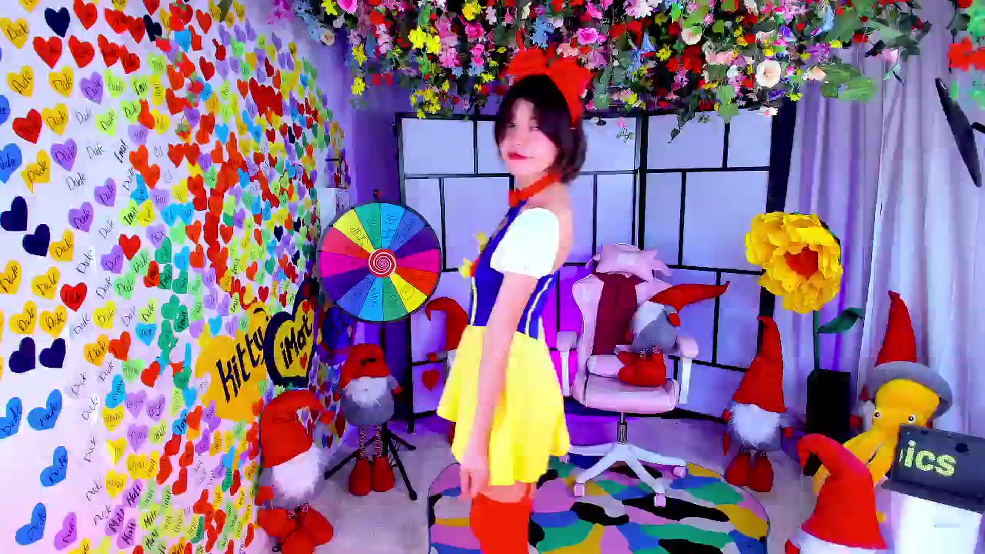 Gallery image thumbnail from Agostinha_Red's myfreecams stream on, 03/30/2025, 12:24 image 17 of 20