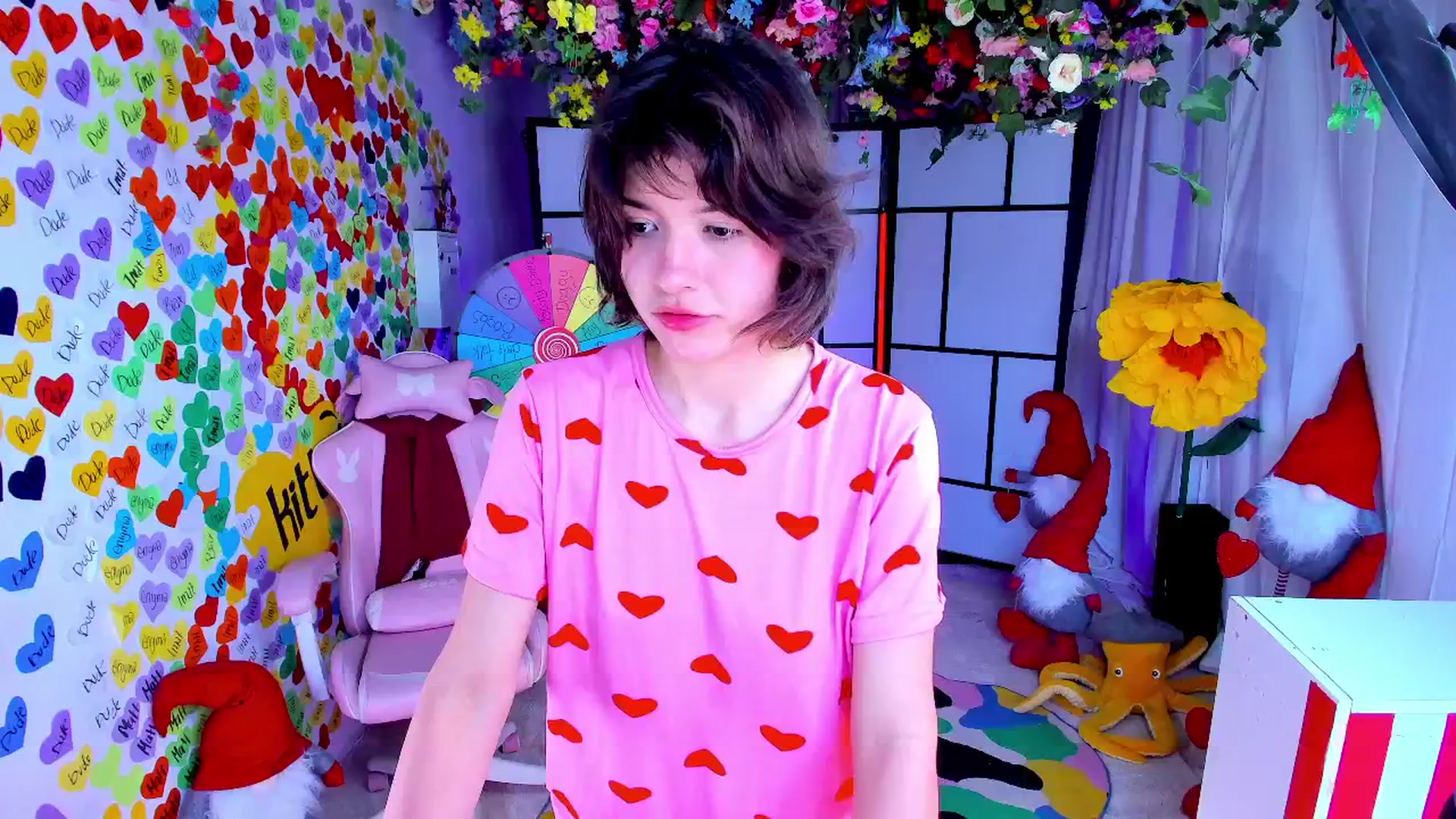 Gallery image thumbnail from Agostinha_Red's myfreecams stream on, 04/06/2025, 12:30 image 15 of 20