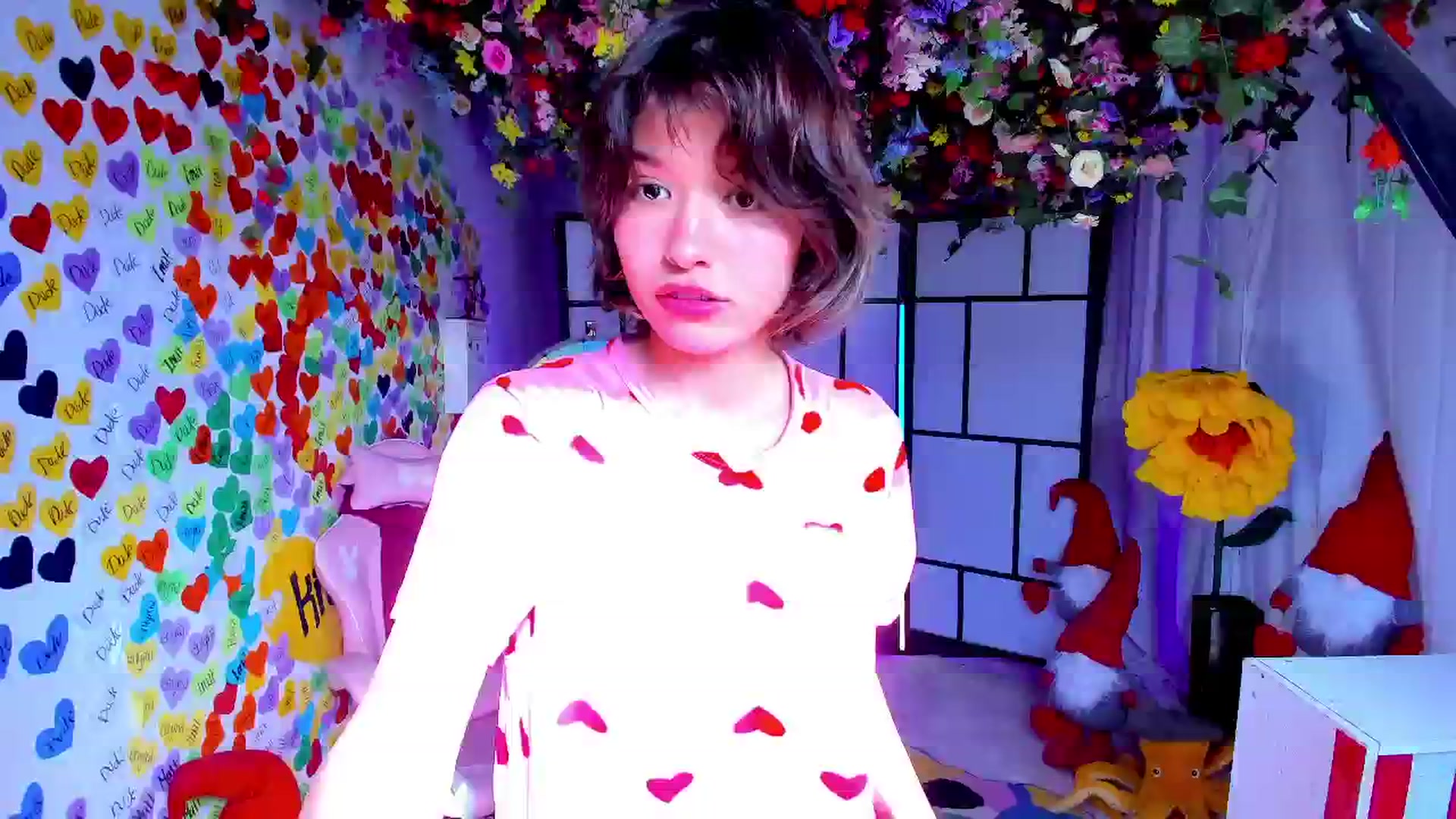 Gallery image thumbnail from Agostinha_Red's myfreecams stream on, 04/06/2025, 12:30 image 6 of 20