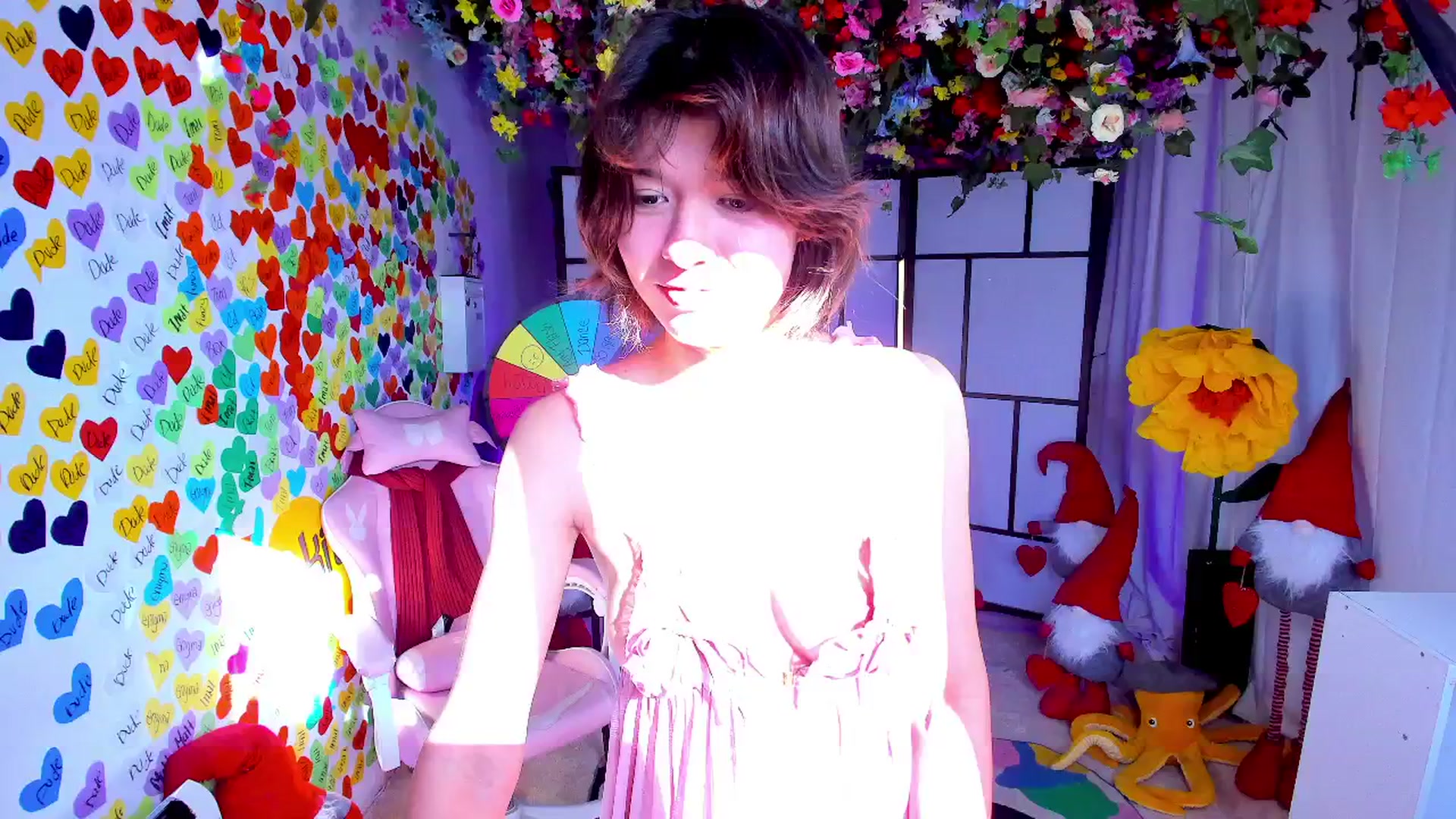 Gallery image thumbnail from Agostinha_Red's myfreecams stream on, 04/07/2025, 08:27 image 16 of 20