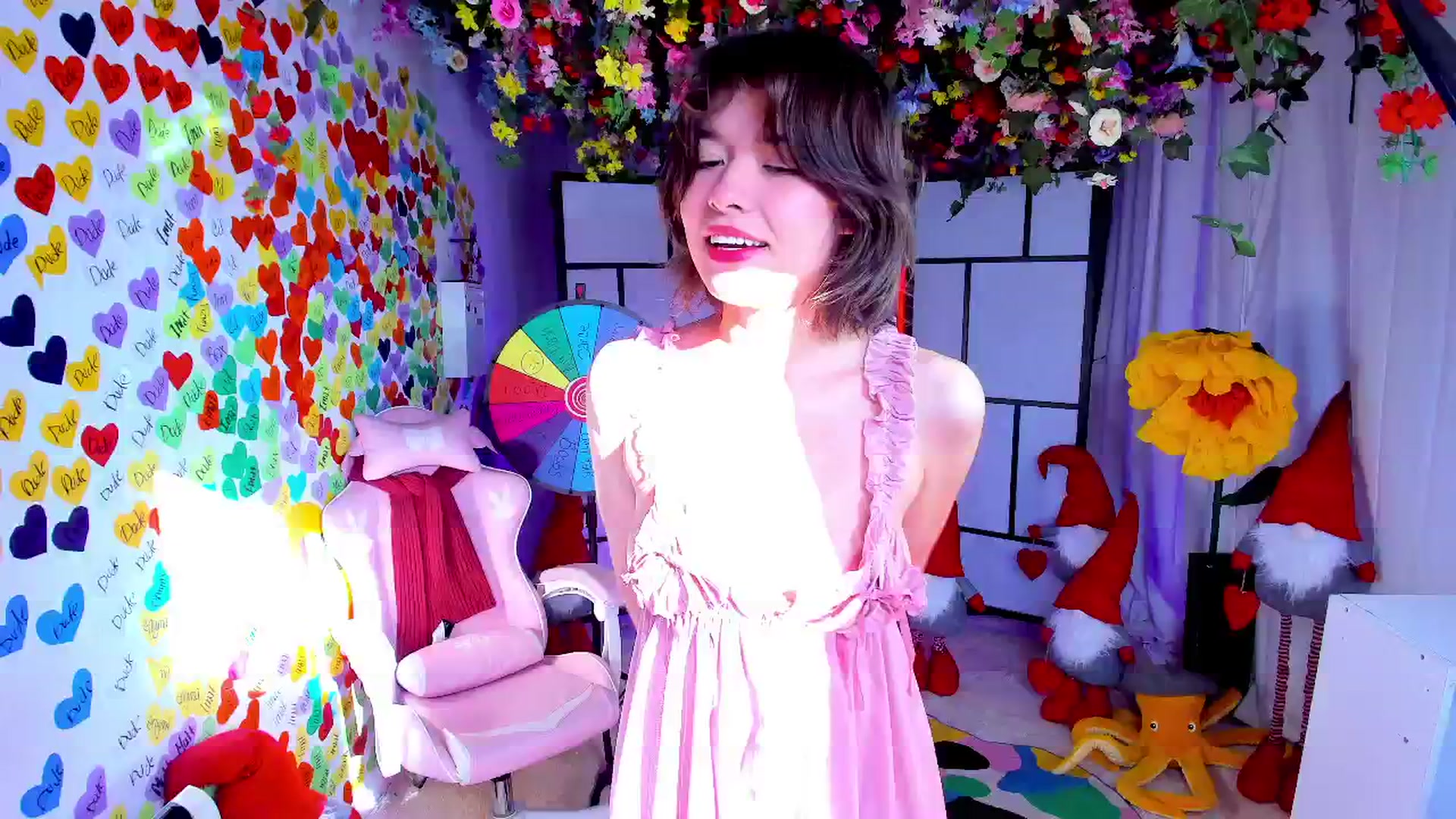 Gallery image thumbnail from Agostinha_Red's myfreecams stream on, 04/07/2025, 08:27 image 1 of 20