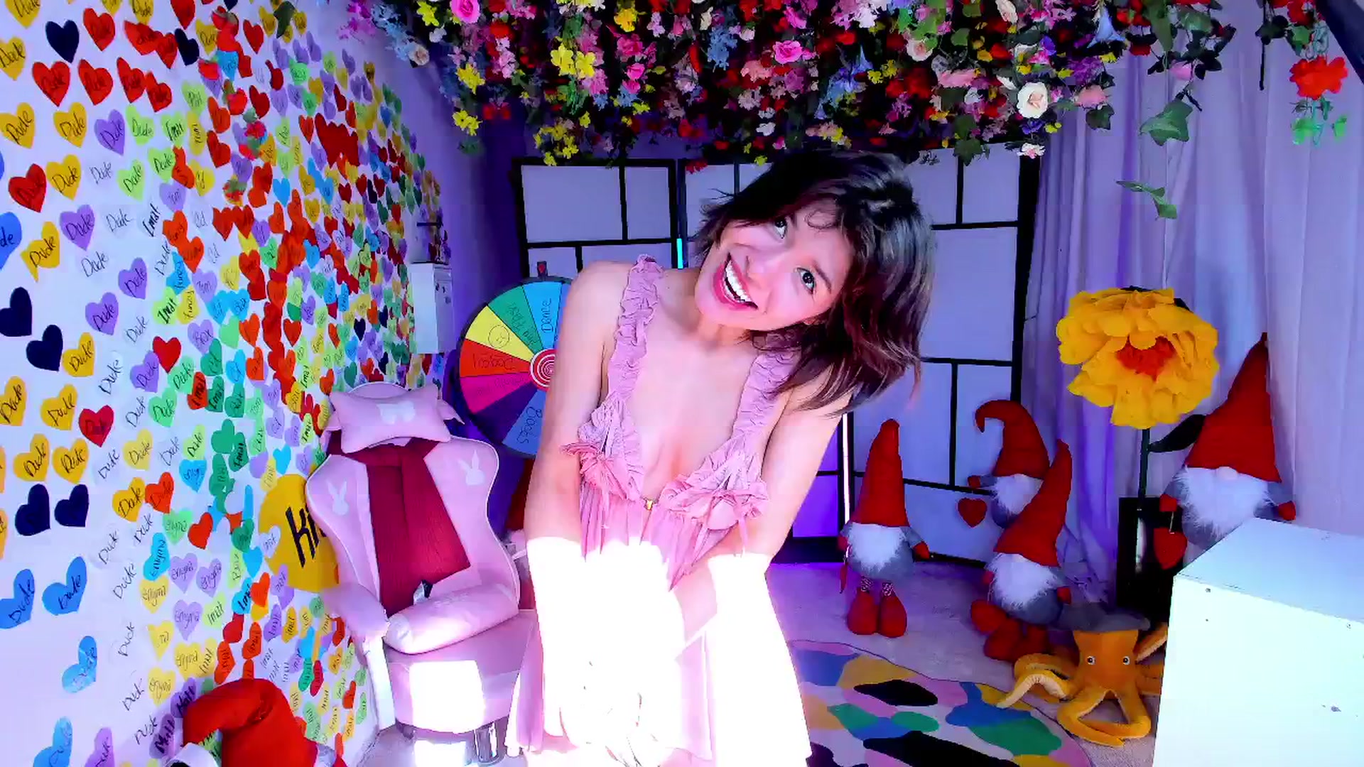 Gallery image thumbnail from Agostinha_Red's myfreecams stream on, 04/07/2025, 09:53 image 1 of 20