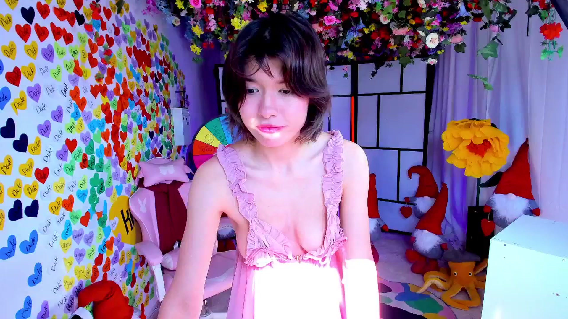 Gallery image thumbnail from Agostinha_Red's myfreecams stream on, 04/07/2025, 09:53 image 20 of 20