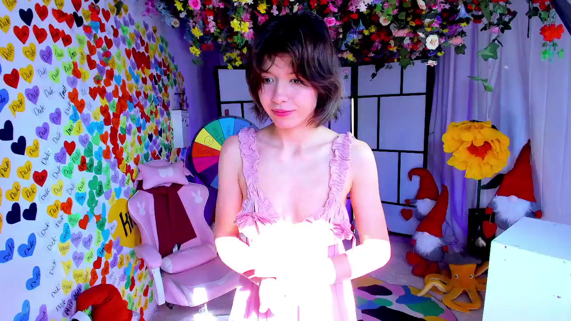 Gallery image thumbnail from Agostinha_Red's myfreecams stream on, 04/07/2025, 09:53 image 7 of 20