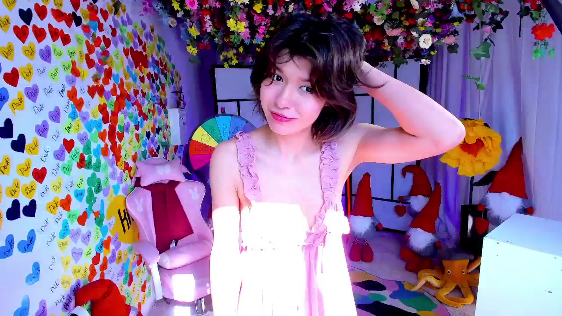 Gallery image thumbnail from Agostinha_Red's myfreecams stream on, 04/07/2025, 09:53 image 2 of 20