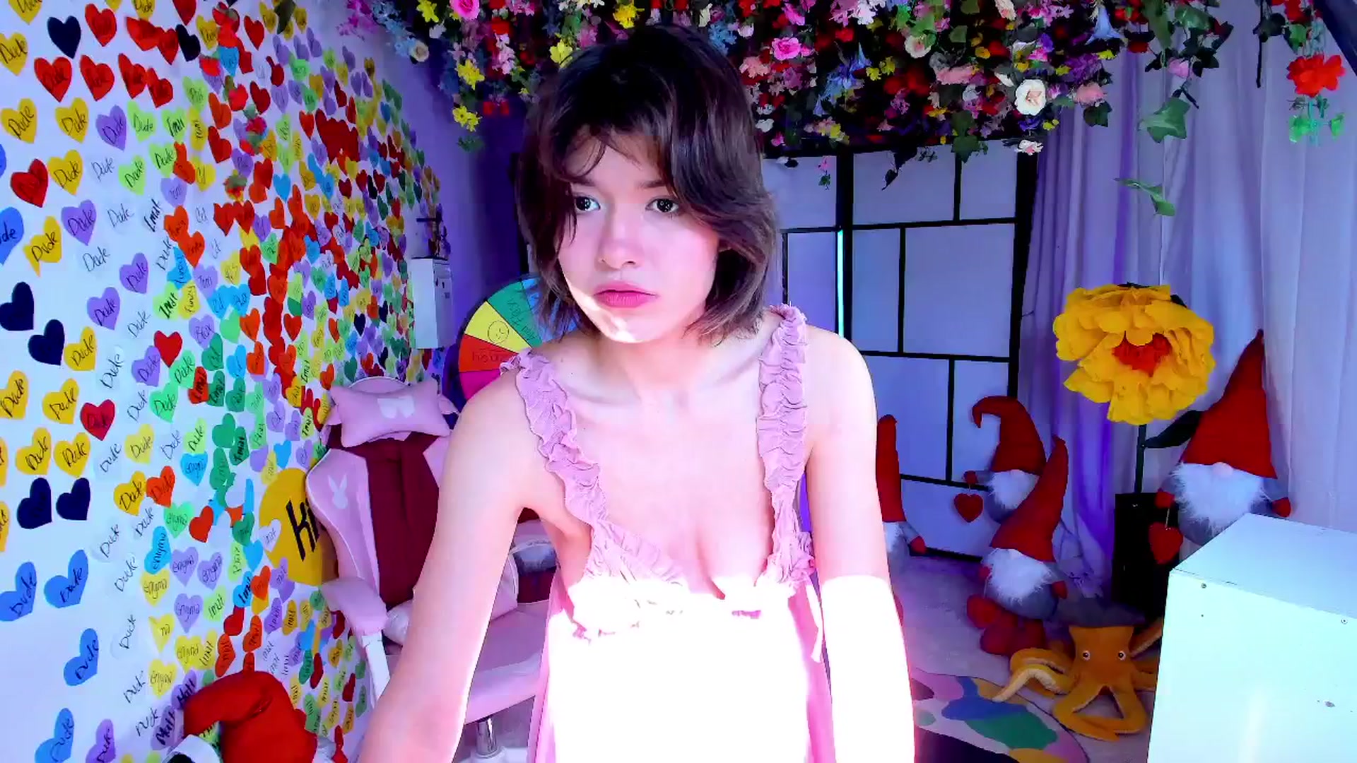 Gallery image thumbnail from Agostinha_Red's myfreecams stream on, 04/07/2025, 09:53 image 15 of 20