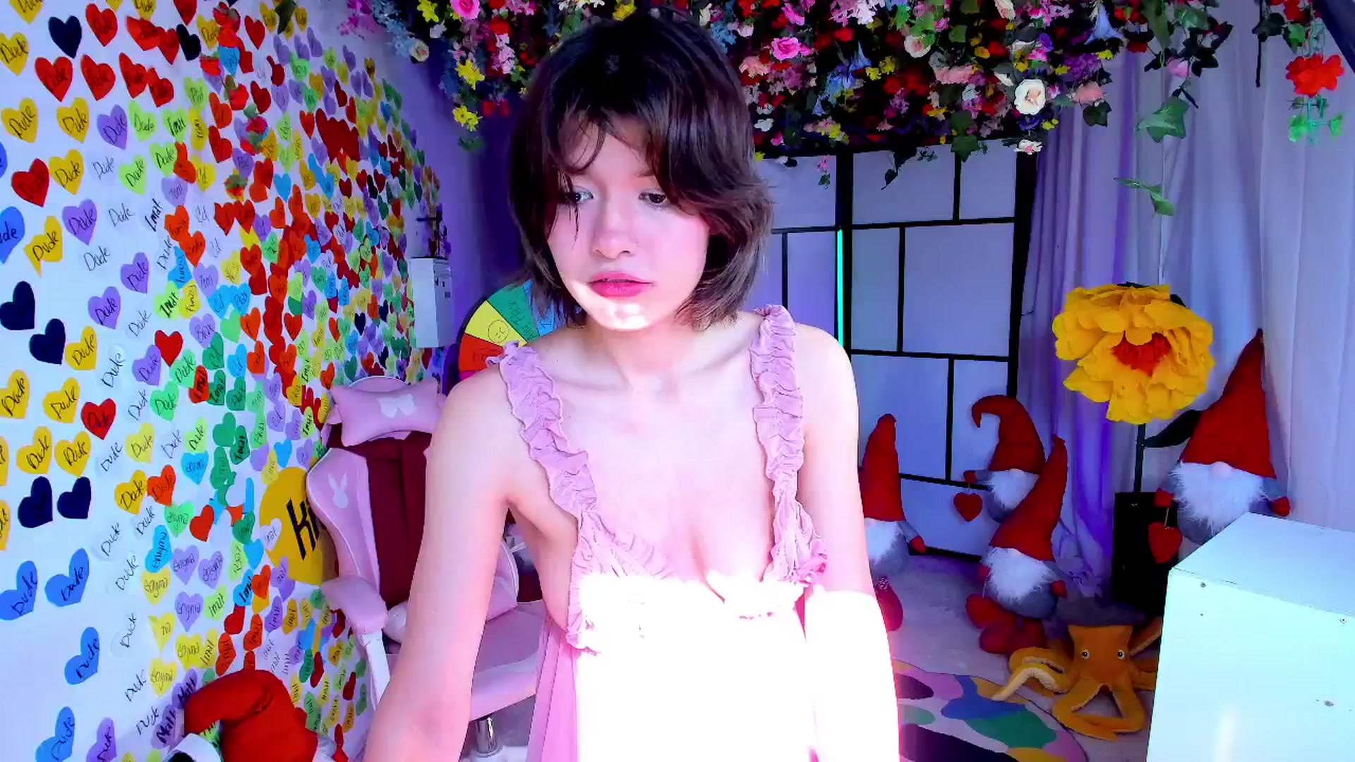 Gallery image thumbnail from Agostinha_Red's myfreecams stream on, 04/07/2025, 09:53 image 17 of 20