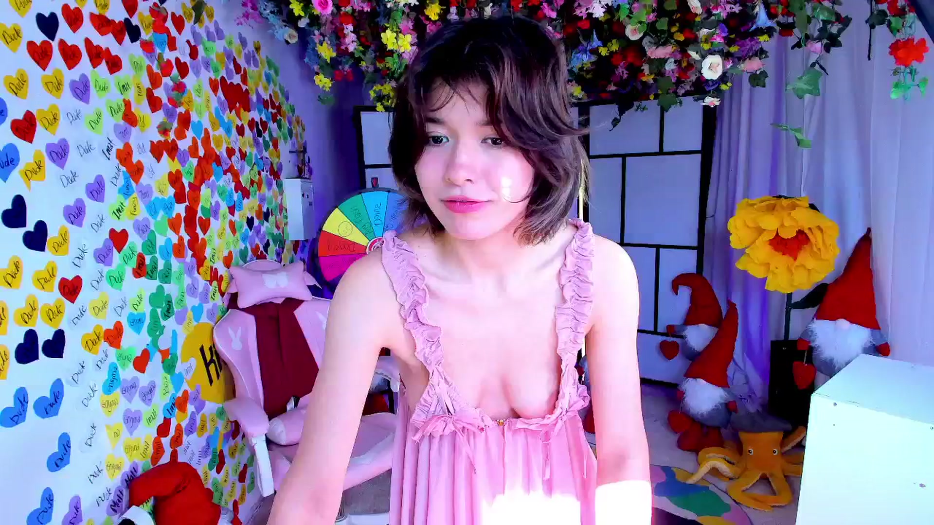 Gallery image thumbnail from Agostinha_Red's myfreecams stream on, 04/07/2025, 10:24 image 8 of 20