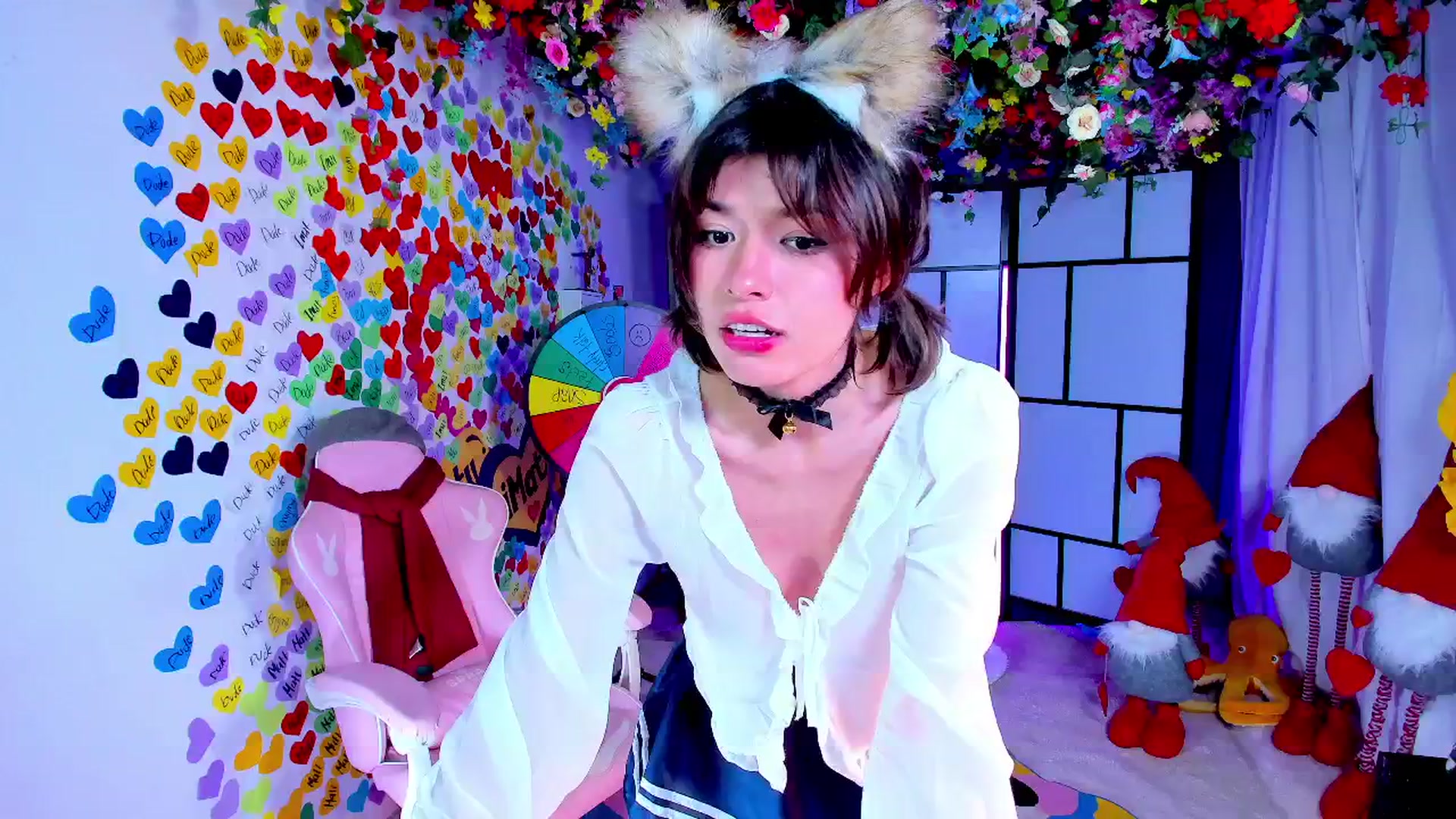 Gallery image thumbnail from Agostinha_Red's myfreecams stream on, 05/03/2025, 22:37 image 12 of 20
