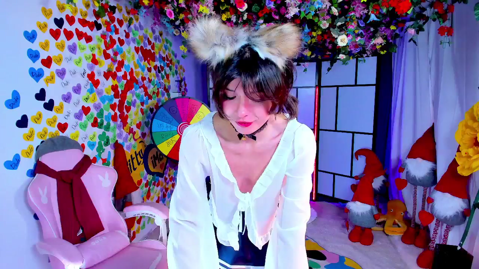 Gallery image thumbnail from Agostinha_Red's myfreecams stream on, 05/03/2025, 22:37 image 3 of 20