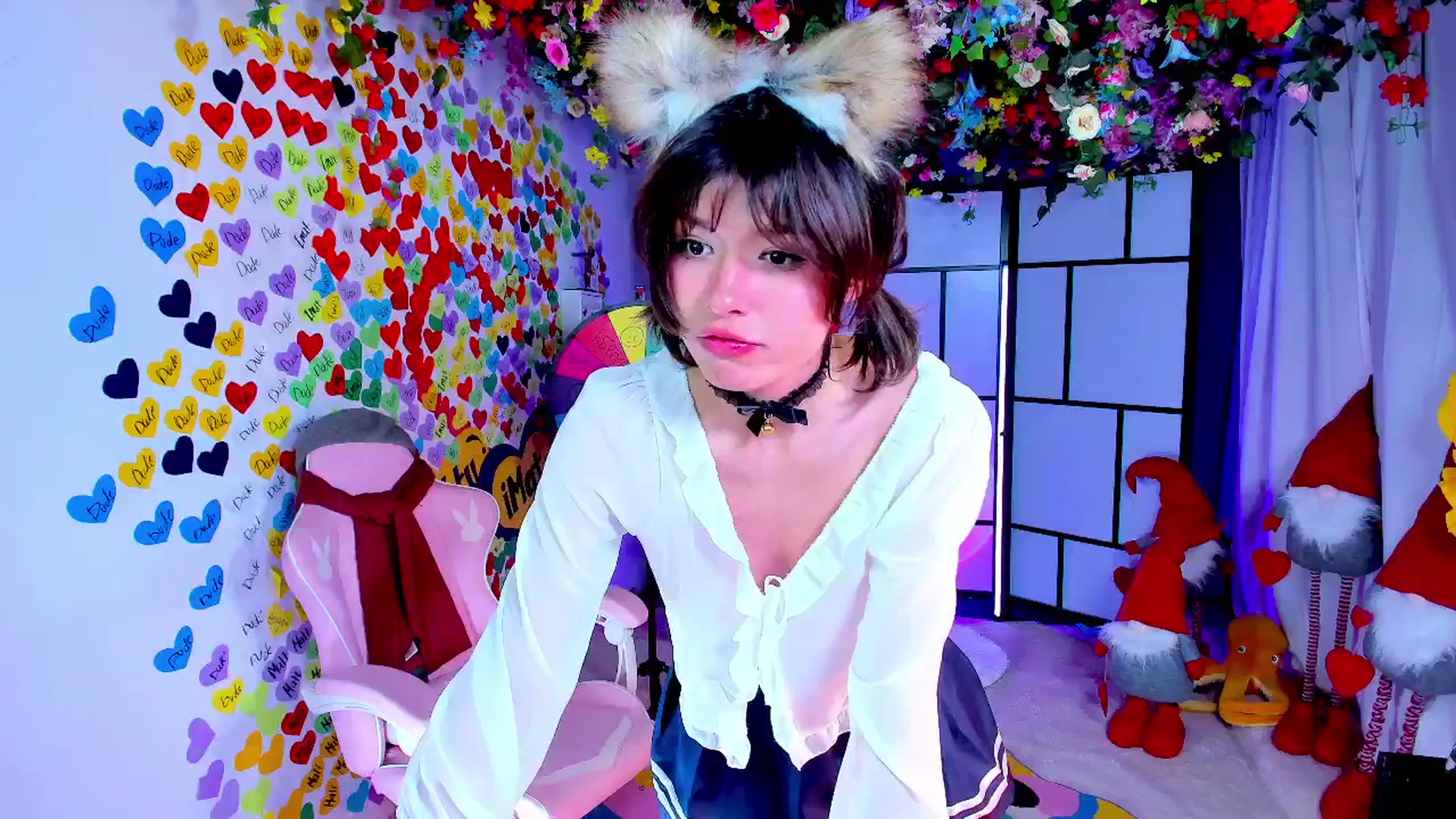 Gallery image thumbnail from Agostinha_Red's myfreecams stream on, 05/03/2025, 22:37 image 13 of 20