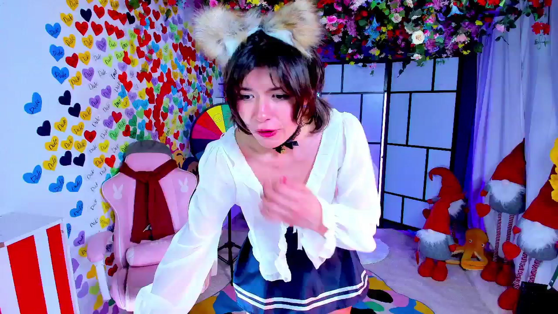 Gallery image thumbnail from Agostinha_Red's myfreecams stream on, 05/03/2025, 23:46 image 3 of 20