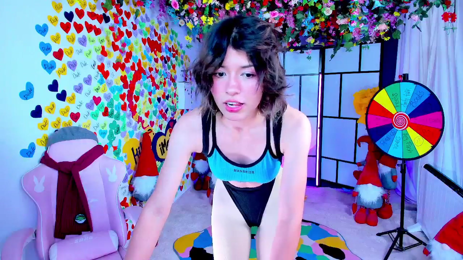 Gallery image thumbnail from Agostinha_Red's myfreecams stream on, 05/07/2025, 19:23 image 6 of 20