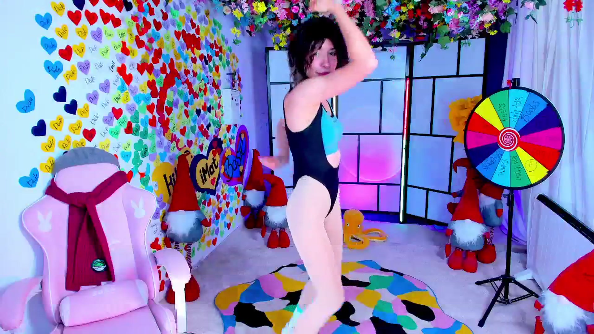 Gallery image thumbnail from Agostinha_Red's myfreecams stream on, 05/07/2025, 19:23 image 9 of 20