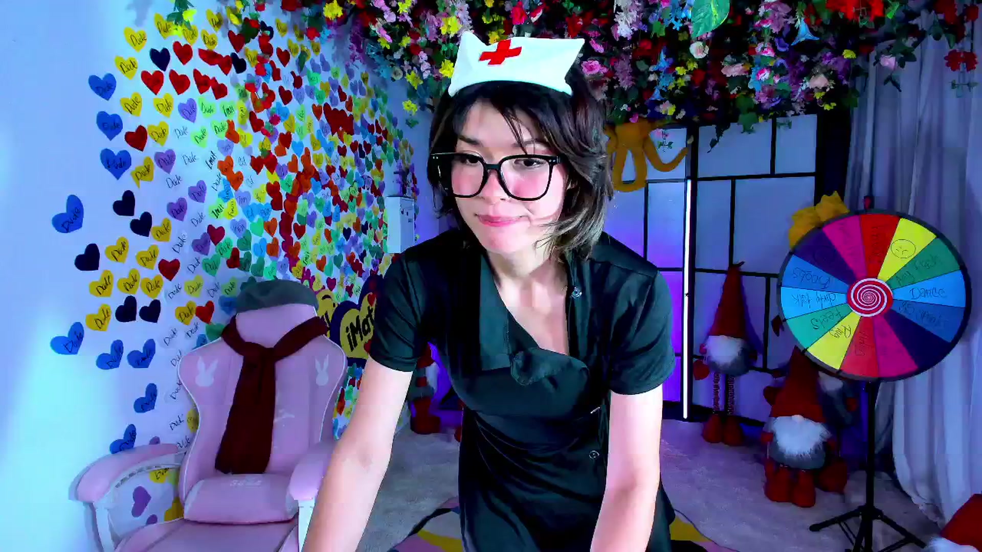 Gallery image thumbnail from Agostinha_Red's myfreecams stream on, 05/13/2025, 24:03 image 6 of 20