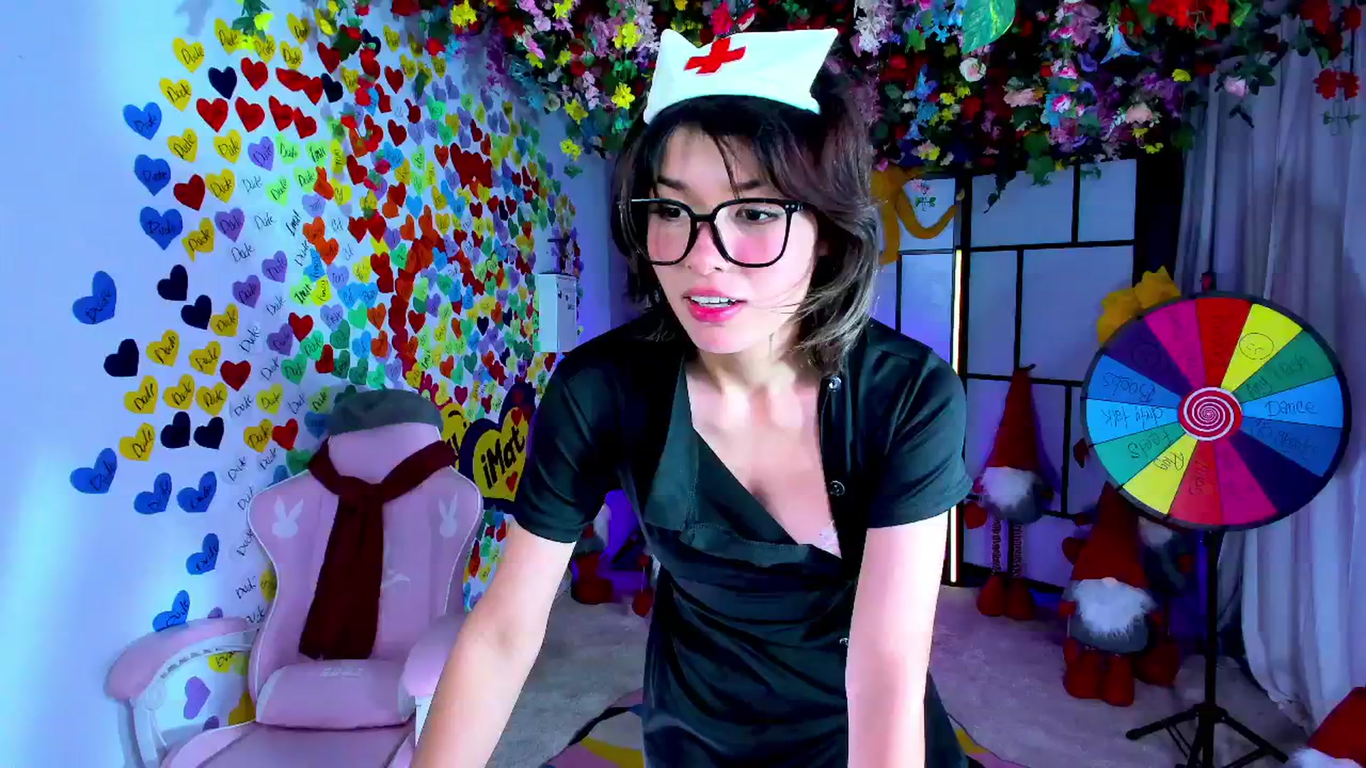 Gallery image thumbnail from Agostinha_Red's myfreecams stream on, 05/13/2025, 24:03 image 2 of 20