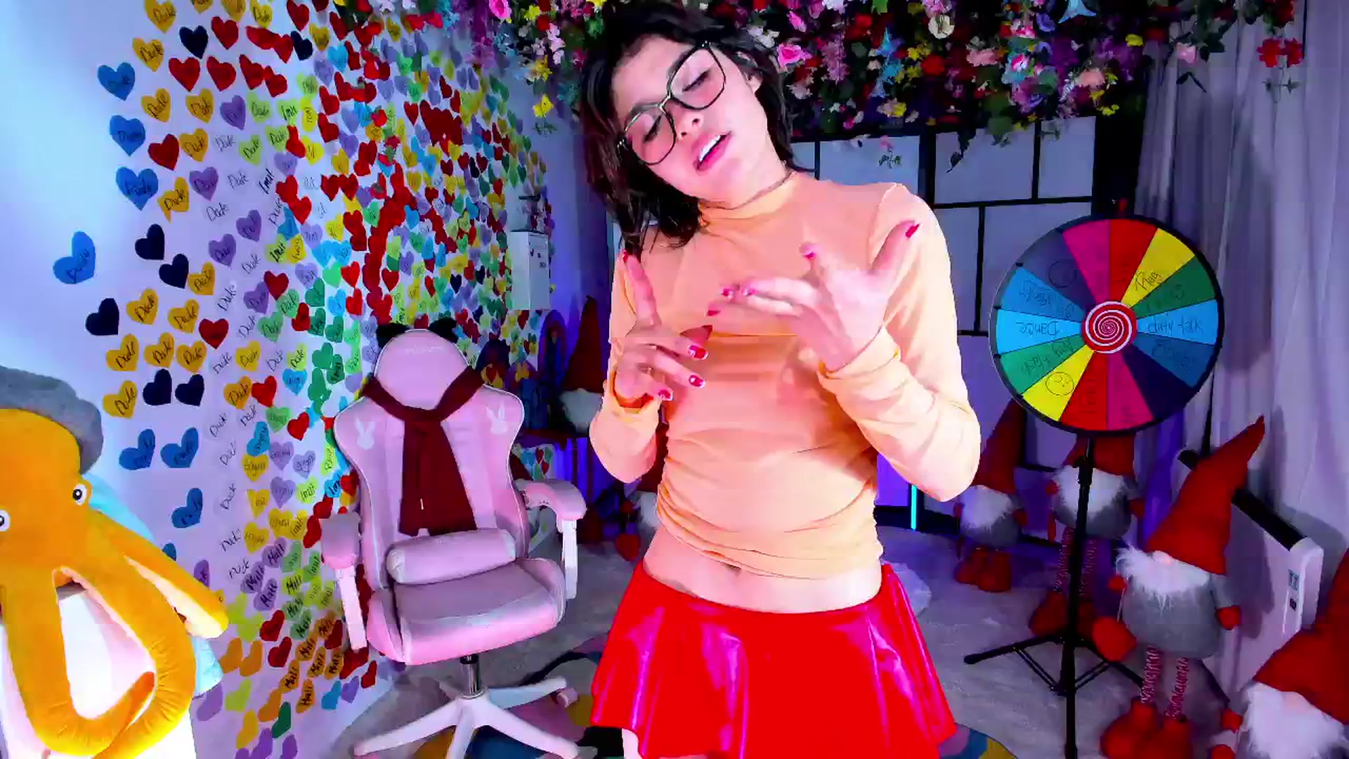 Gallery image thumbnail from Agostinha_Red's myfreecams stream on, 05/18/2025, 22:58 image 10 of 20