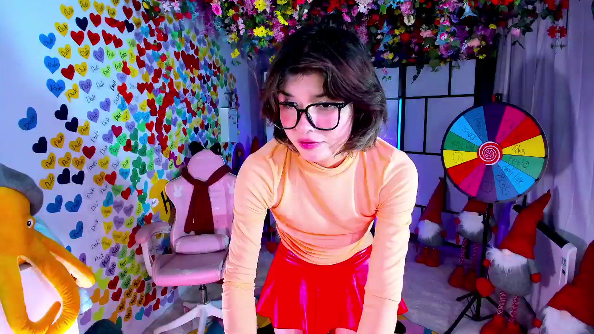 Gallery image thumbnail from Agostinha_Red's myfreecams stream on, 05/18/2025, 22:58 image 3 of 20