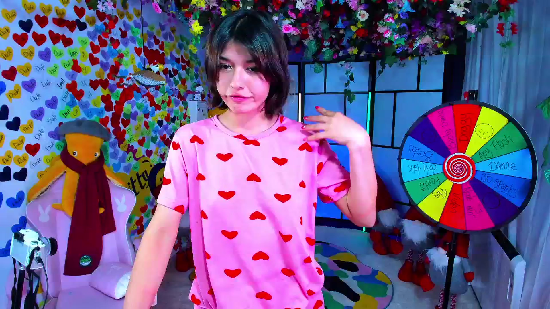 Gallery image thumbnail from Agostinha_Red's myfreecams stream on, 05/21/2025, 15:58 image 1 of 20