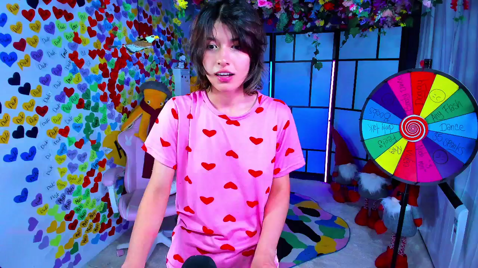 Gallery image thumbnail from Agostinha_Red's myfreecams stream on, 05/21/2025, 16:12 image 2 of 20