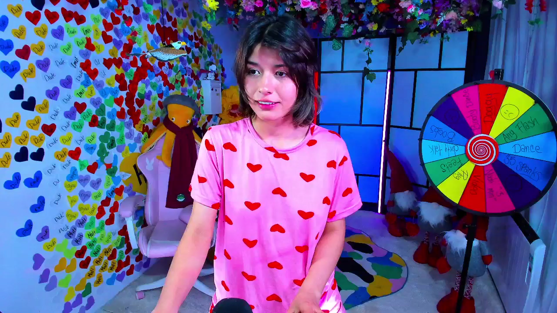 Gallery image thumbnail from Agostinha_Red's myfreecams stream on, 05/21/2025, 16:12 image 5 of 20