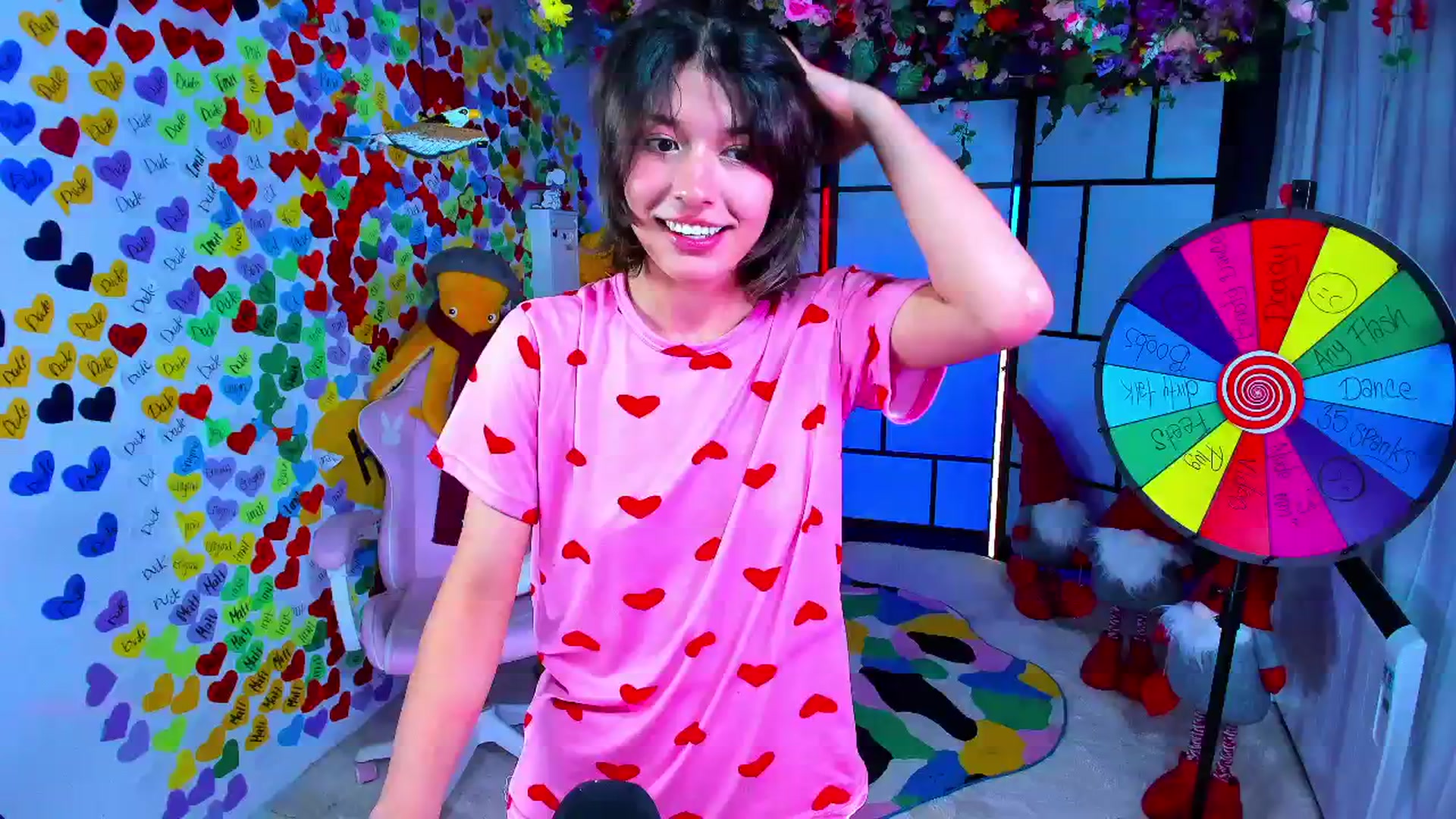 Gallery image thumbnail from Agostinha_Red's myfreecams stream on, 05/21/2025, 16:12 image 1 of 20