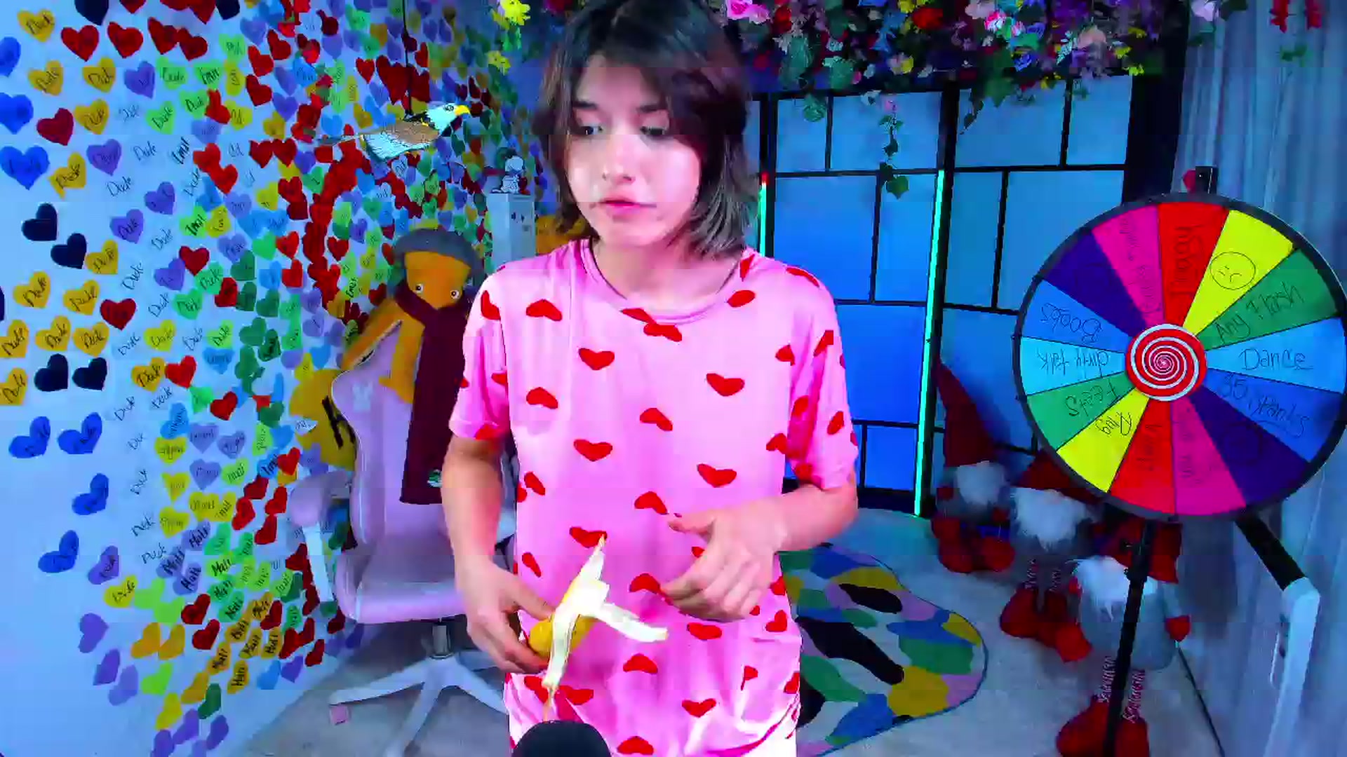Gallery image thumbnail from Agostinha_Red's myfreecams stream on, 05/21/2025, 16:12 image 18 of 20