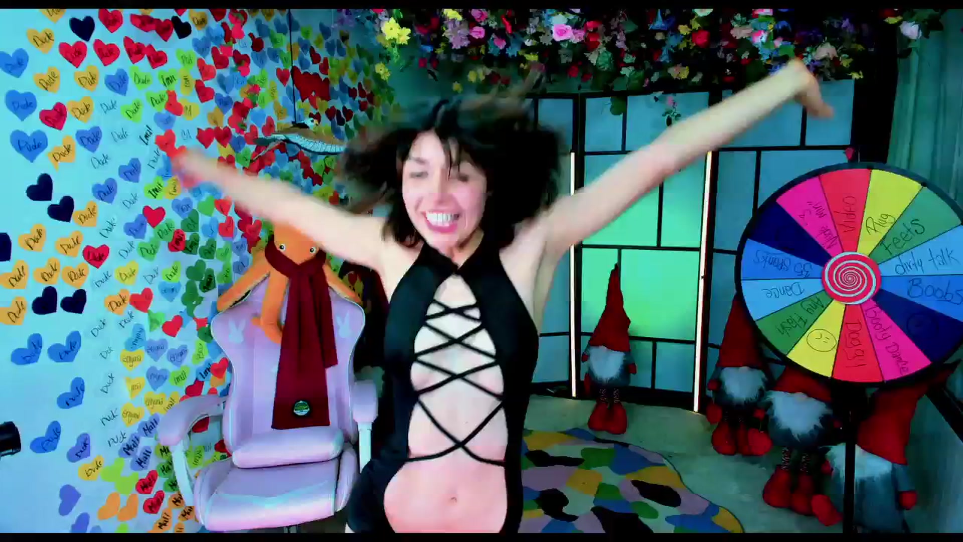 Gallery image thumbnail from Agostinha_Red's myfreecams stream on, 05/24/2025, 21:16 image 14 of 20