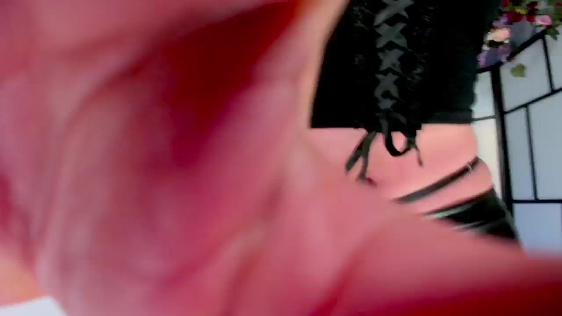Gallery image thumbnail from Agostinha_Red's myfreecams stream on, 06/14/2025, 21:14 image 10 of 20