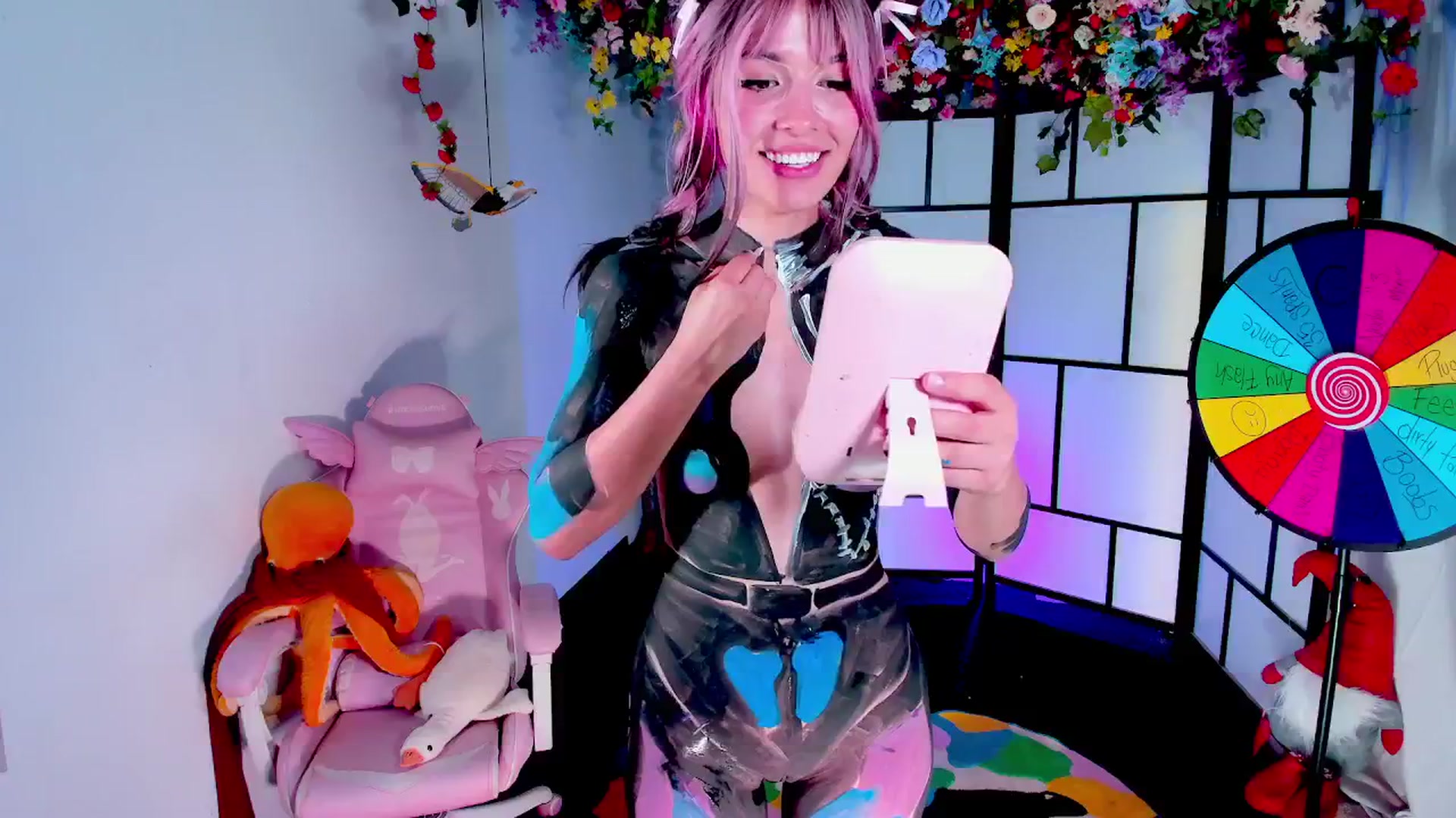 Gallery image thumbnail from Agostinha_Red's myfreecams stream on, 06/27/2025, 23:32 image 15 of 20