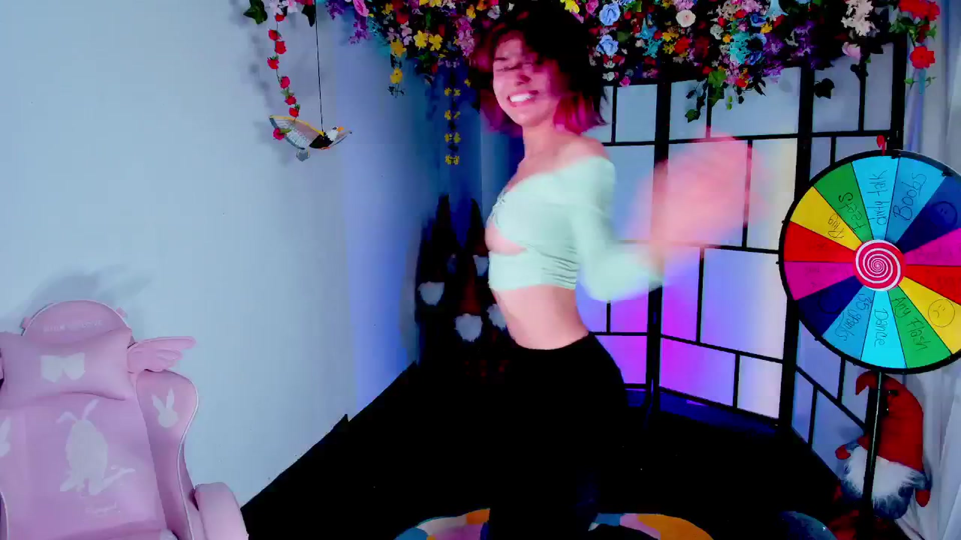 Gallery image thumbnail from Agostinha_Red's myfreecams stream on, 06/29/2025, 23:16 image 2 of 20