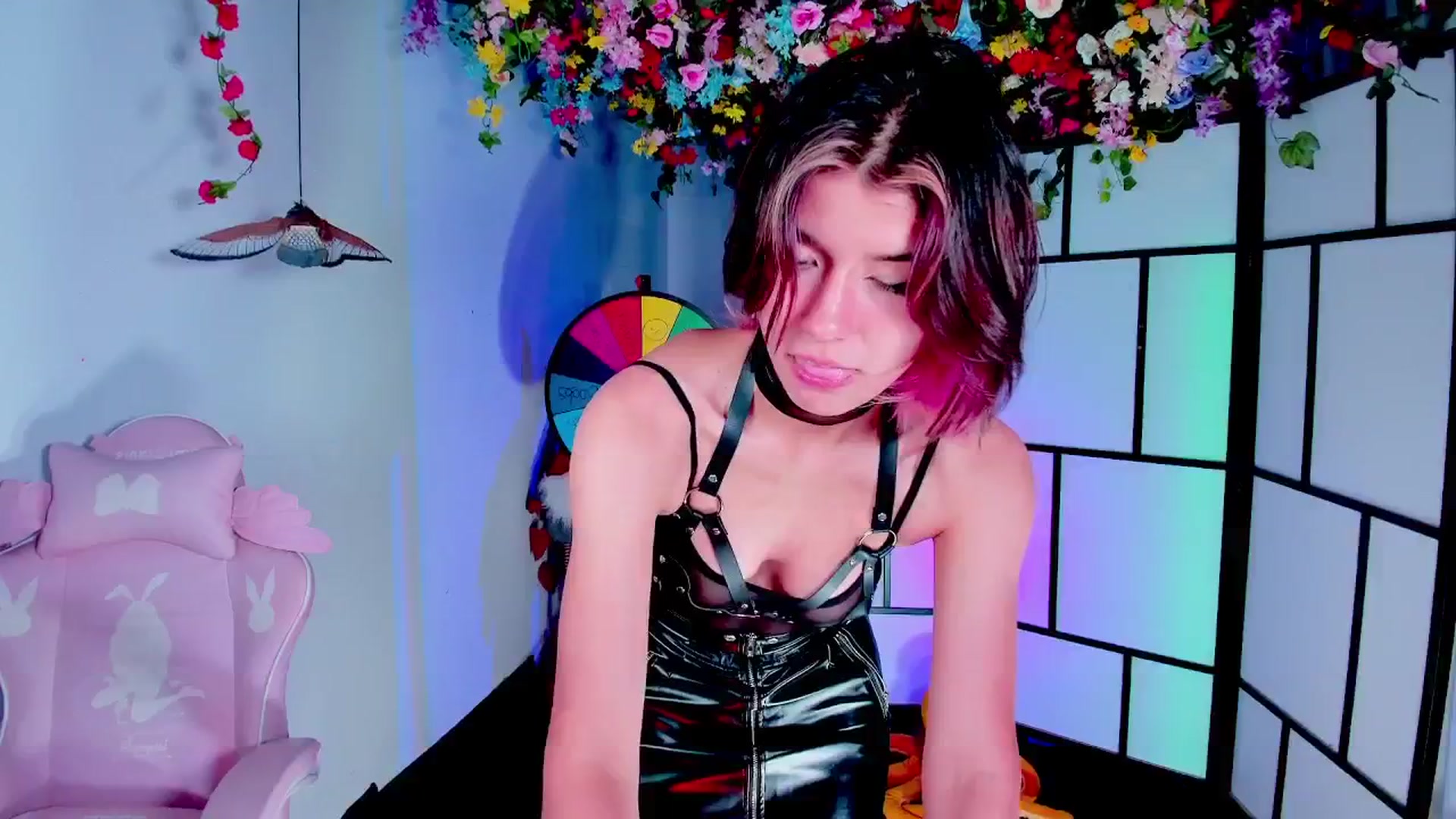 Gallery image thumbnail from Agostinha_Red's myfreecams stream on, 07/07/2025, 04:41 image 2 of 20