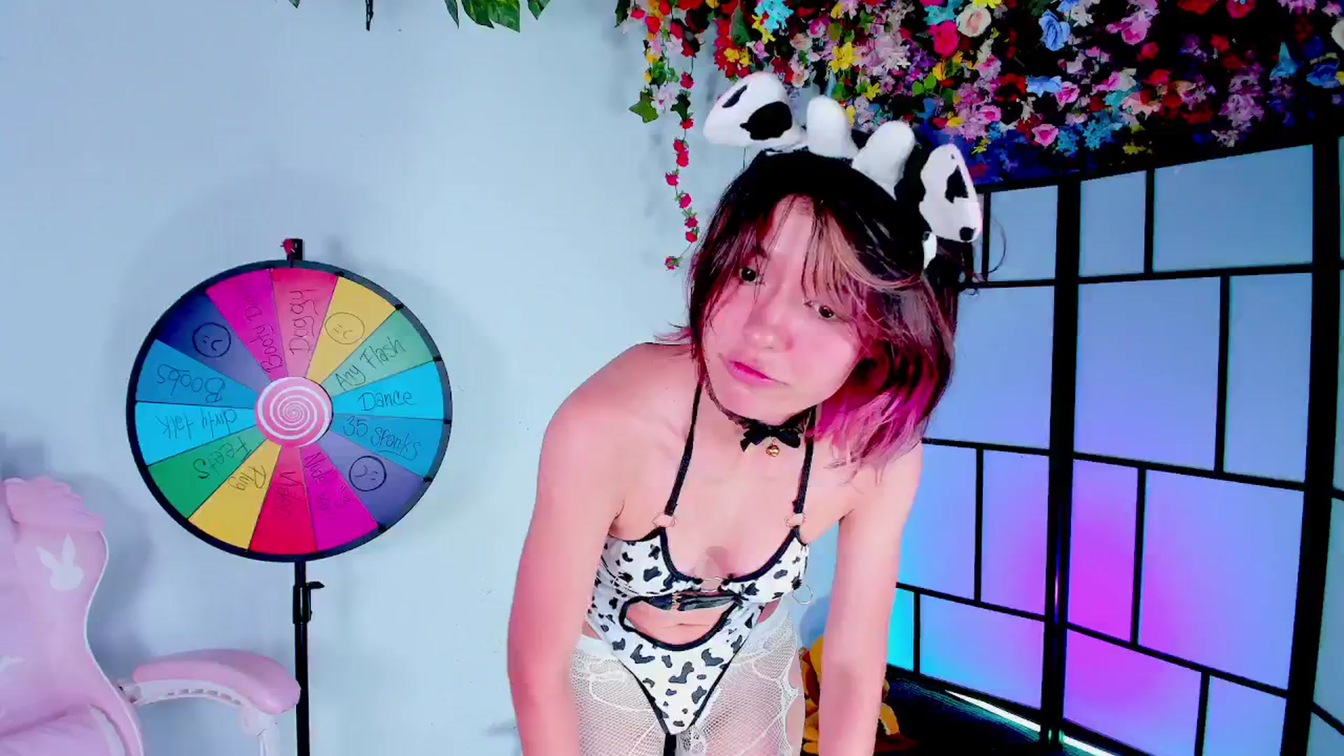 Gallery image thumbnail from Agostinha_Red's myfreecams stream on, 07/11/2025, 04:35 image 3 of 20