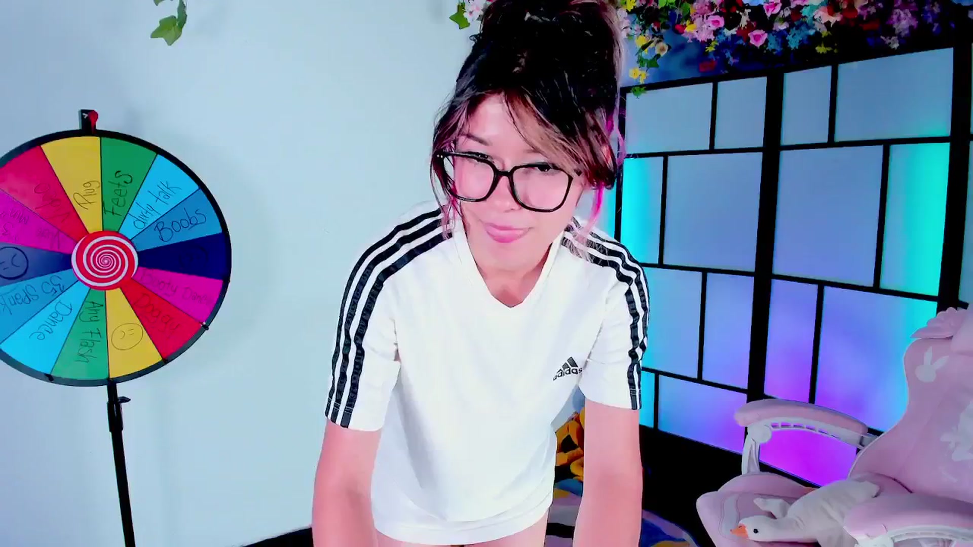Gallery image thumbnail from Agostinha_Red's myfreecams stream on, 07/12/2025, 03:47 image 5 of 20