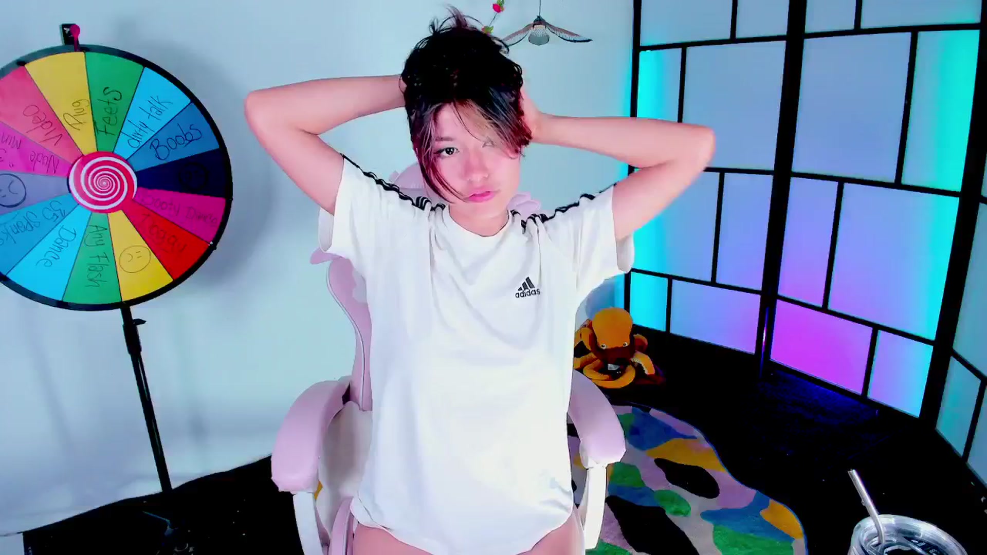 Gallery image thumbnail from Agostinha_Red's myfreecams stream on, 07/12/2025, 03:47 image 1 of 20