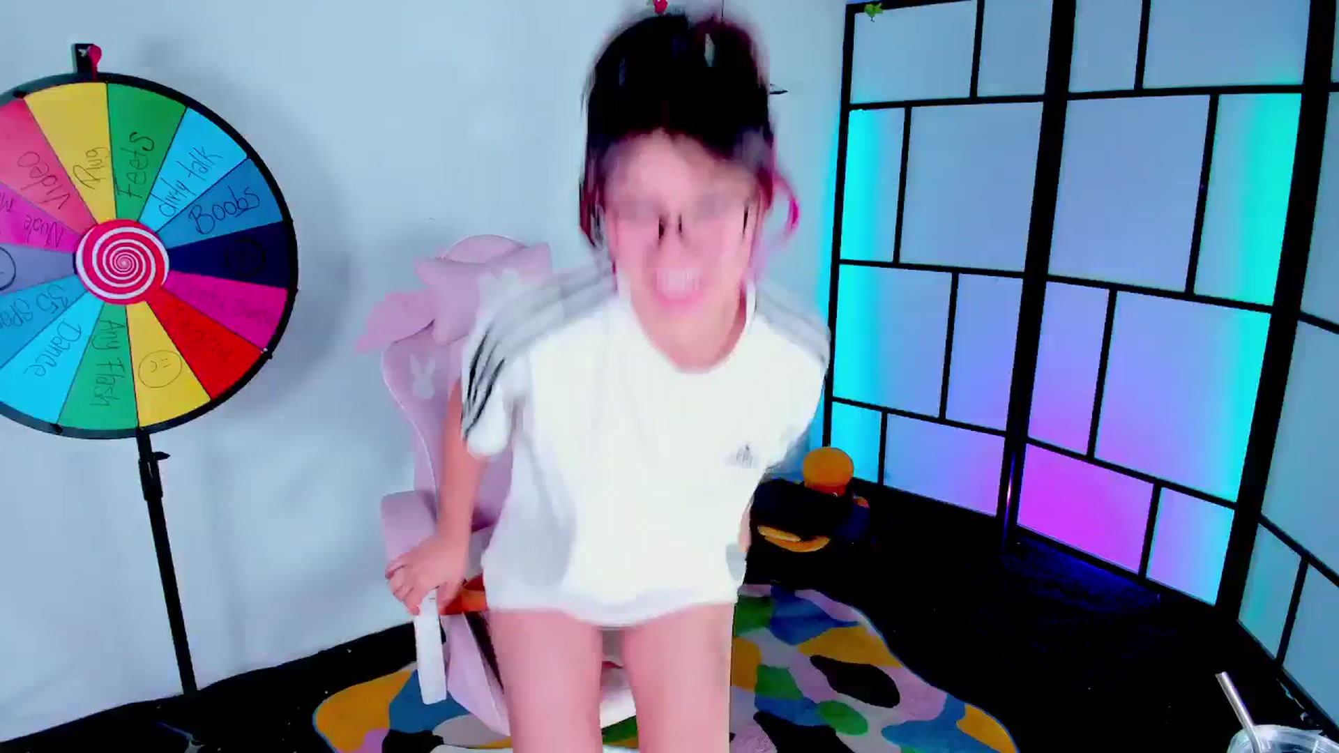 Gallery image thumbnail from Agostinha_Red's myfreecams stream on, 07/12/2025, 06:36 image 1 of 20