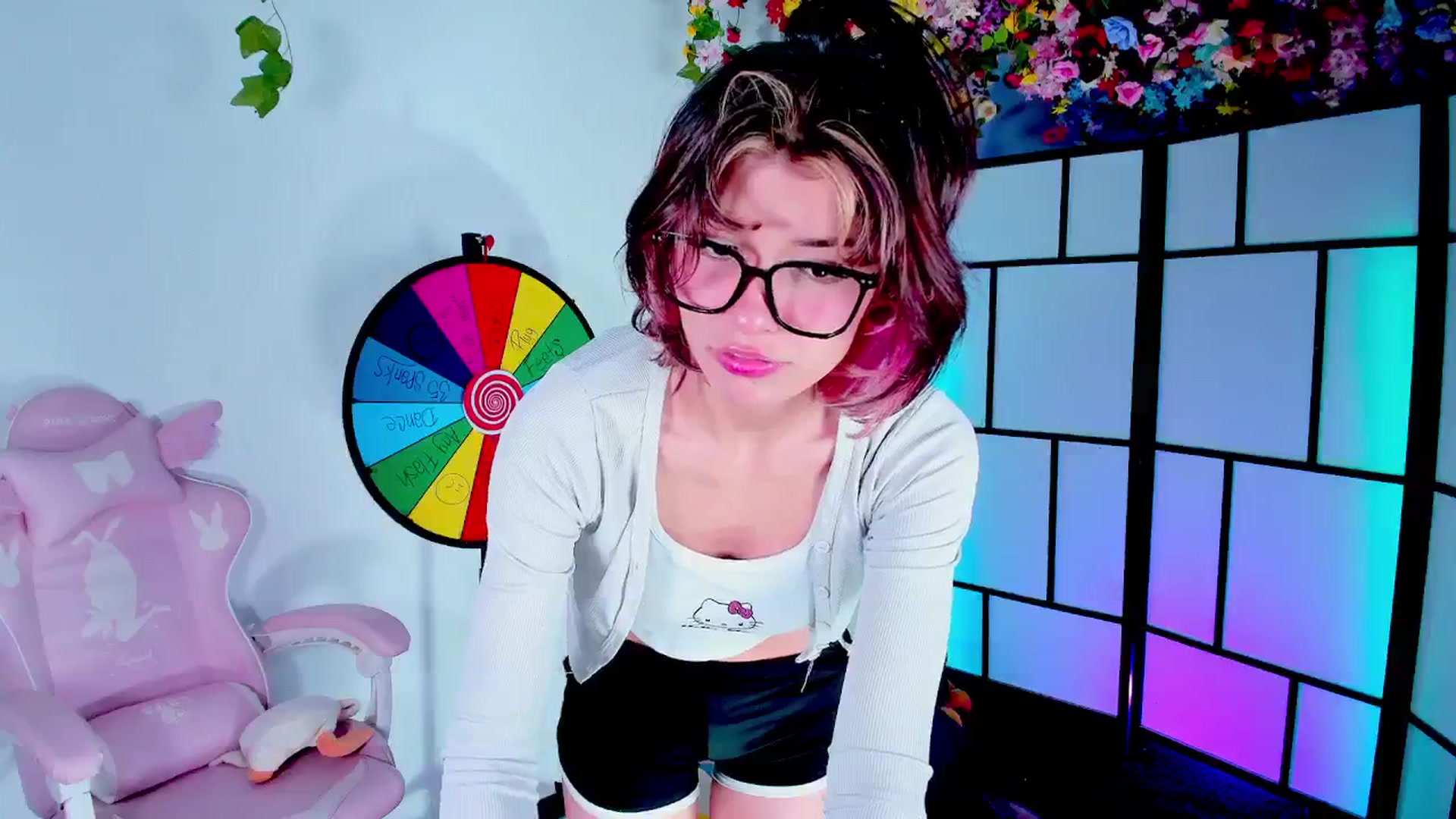 Gallery image thumbnail from Agostinha_Red's myfreecams stream on, 07/15/2025, 04:26 image 10 of 20