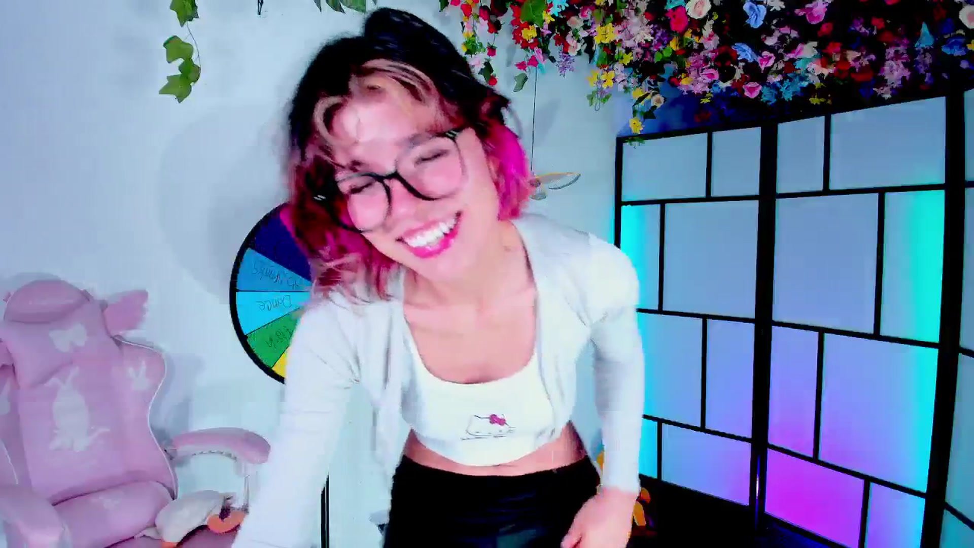Gallery image thumbnail from Agostinha_Red's myfreecams stream on, 07/15/2025, 04:26 image 2 of 20